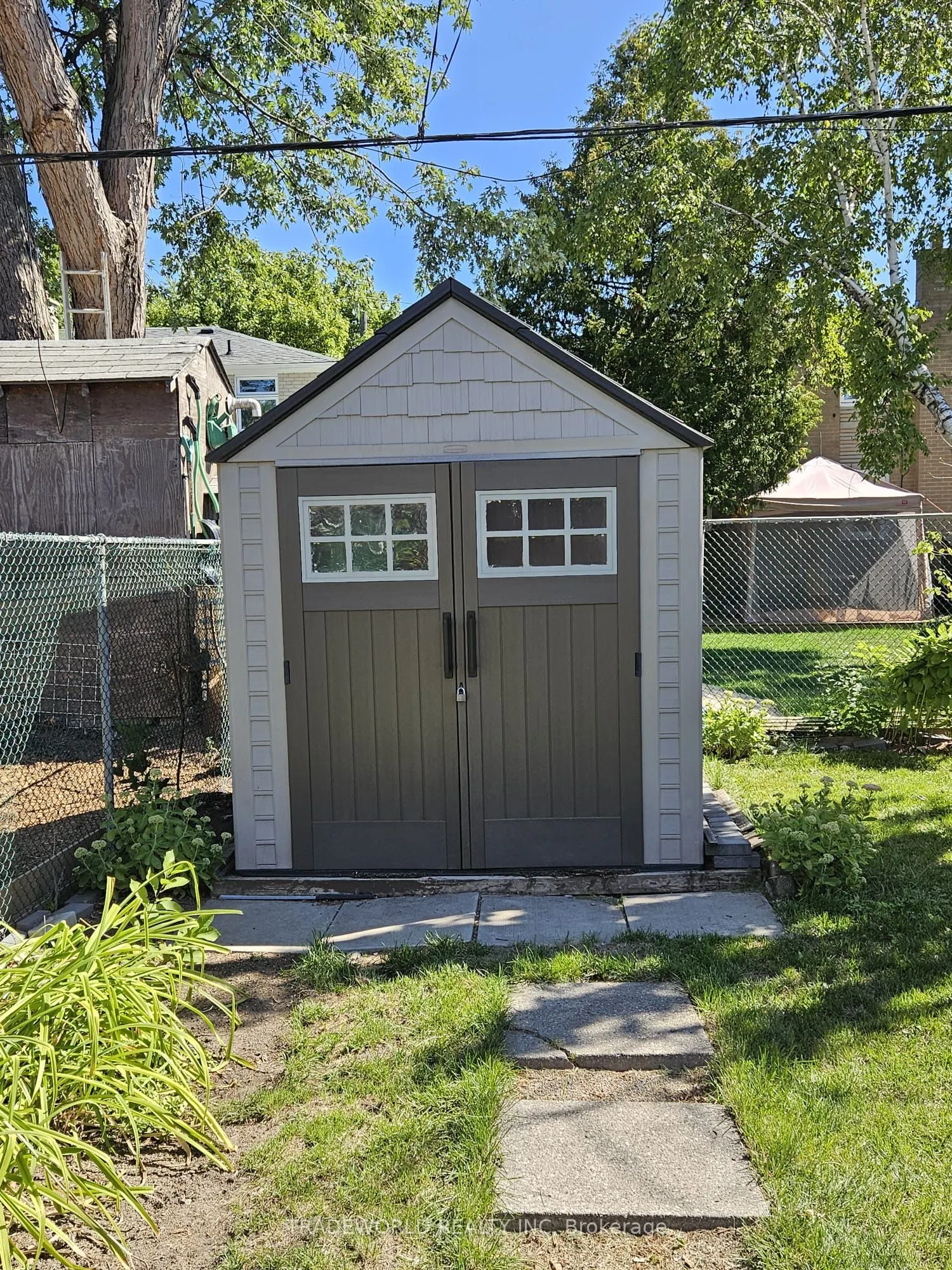 5 Woodfern Drive