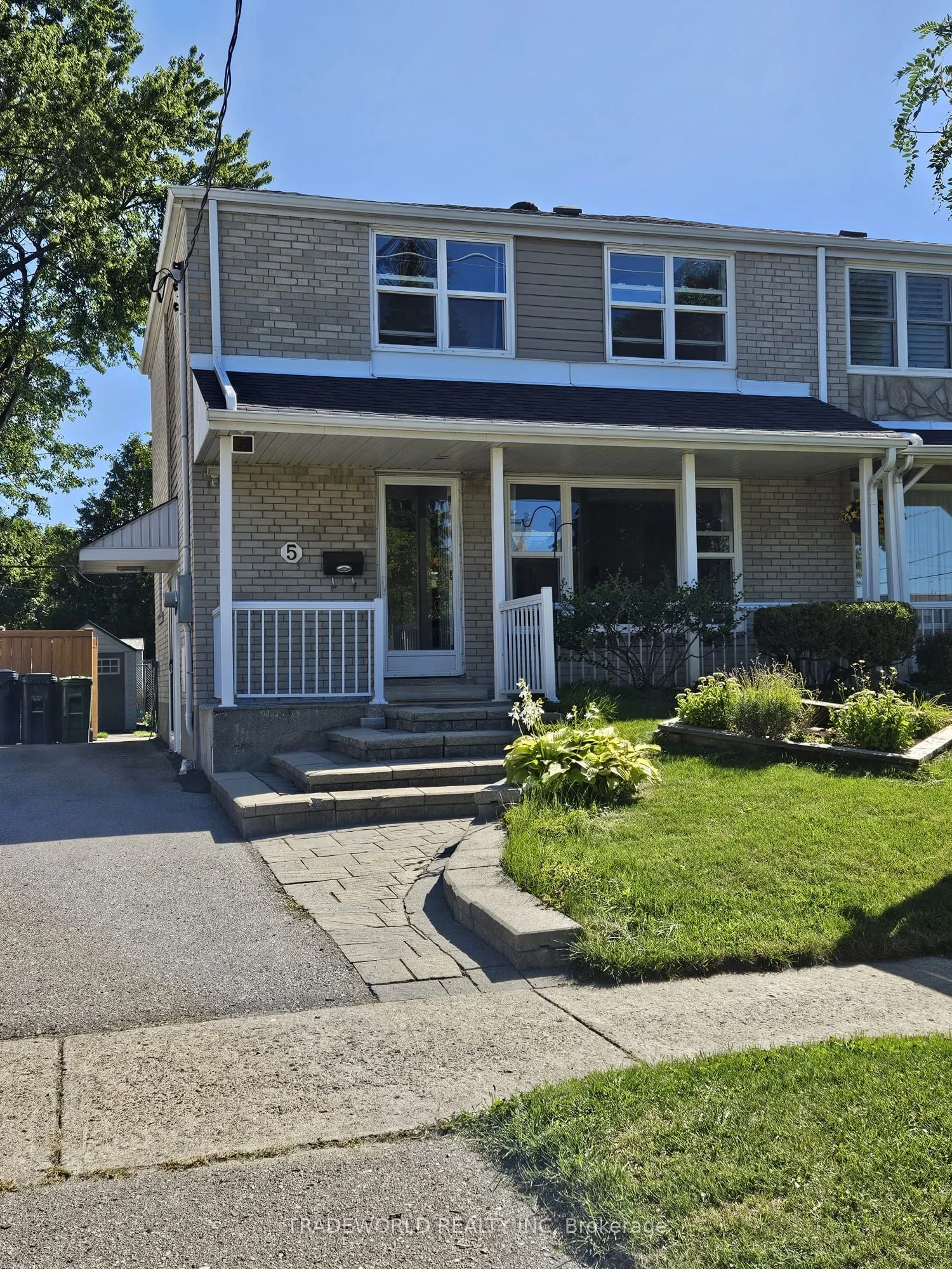 5 Woodfern Drive