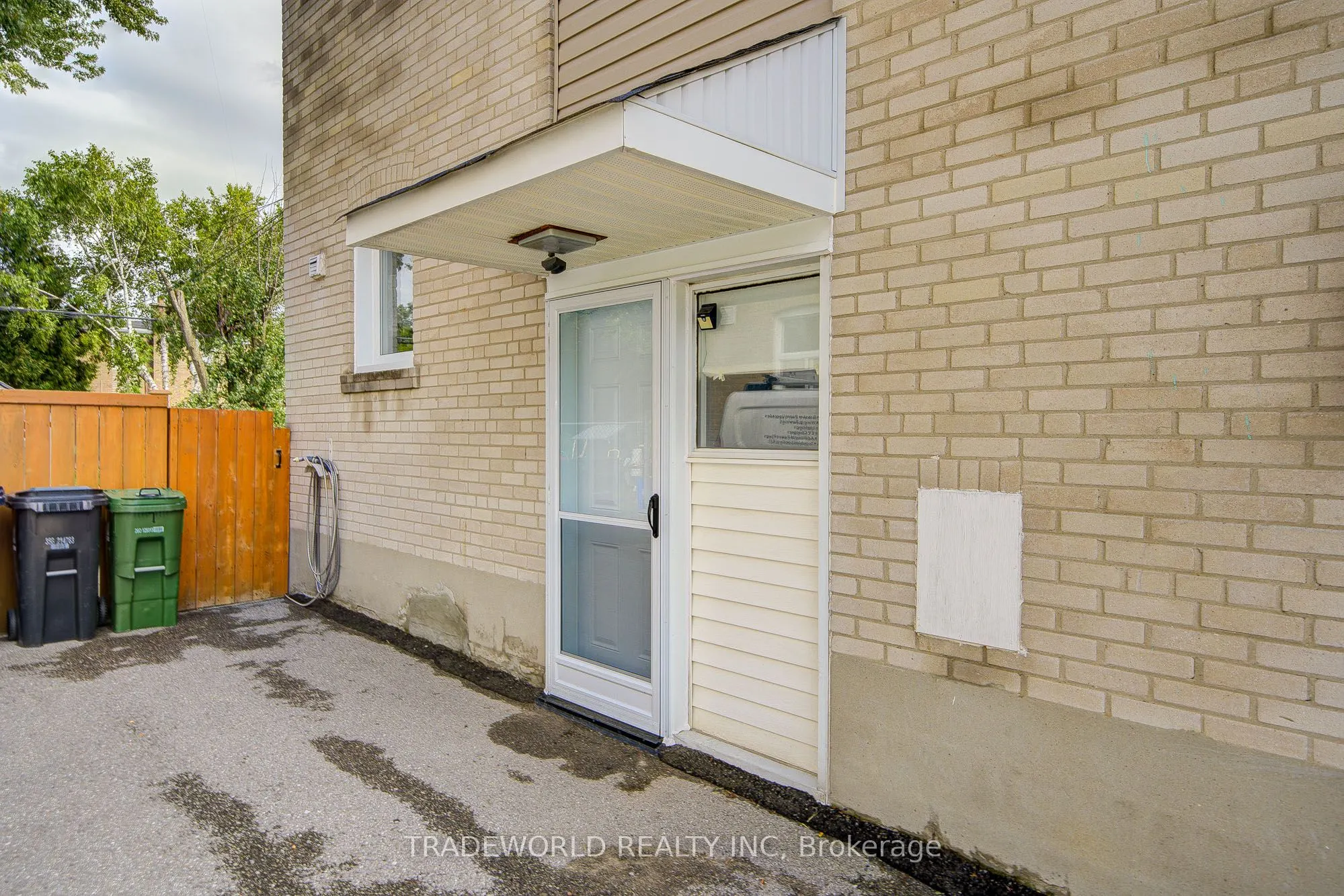 5 Woodfern Drive