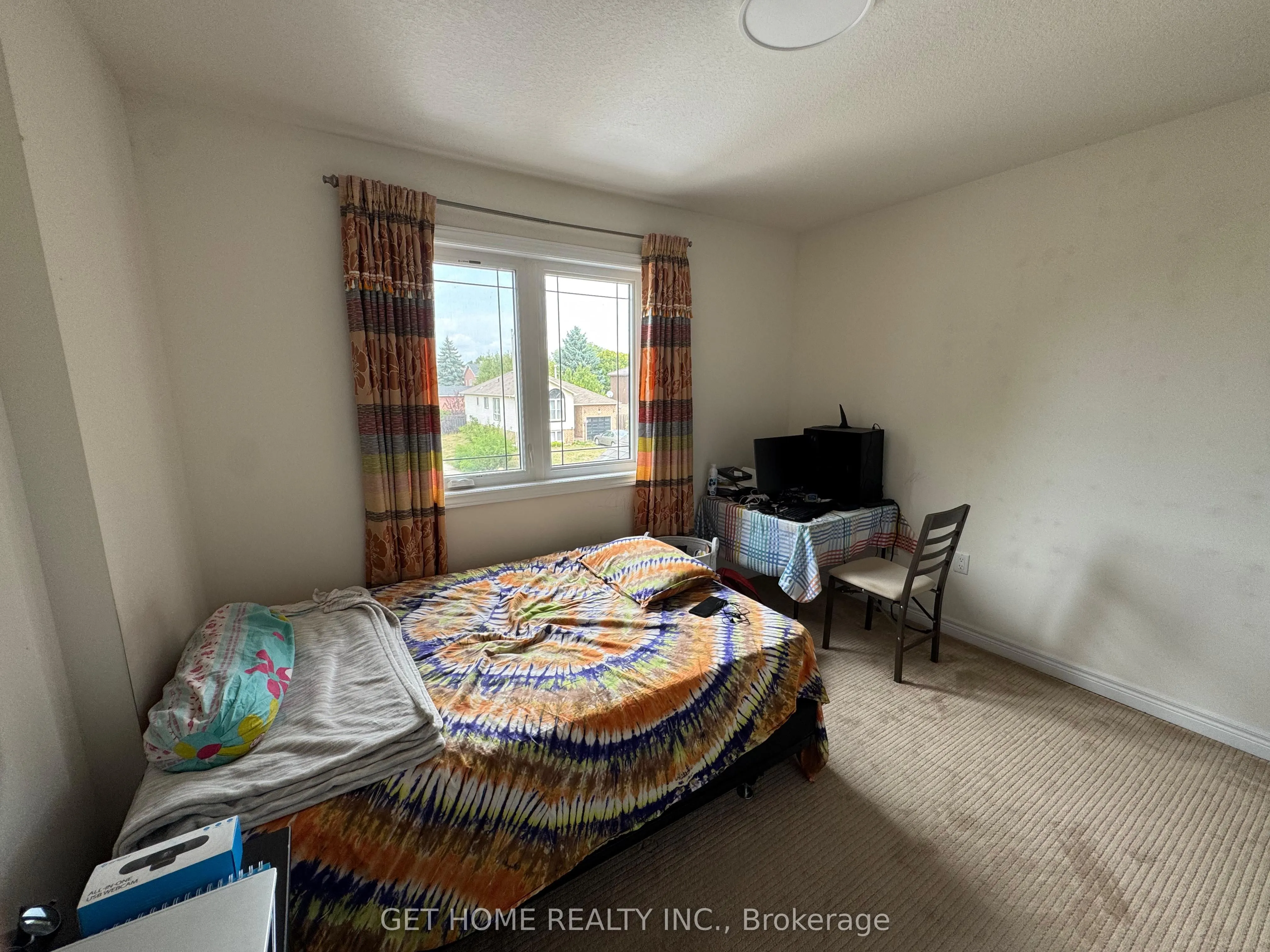 827 Renaissance Drive