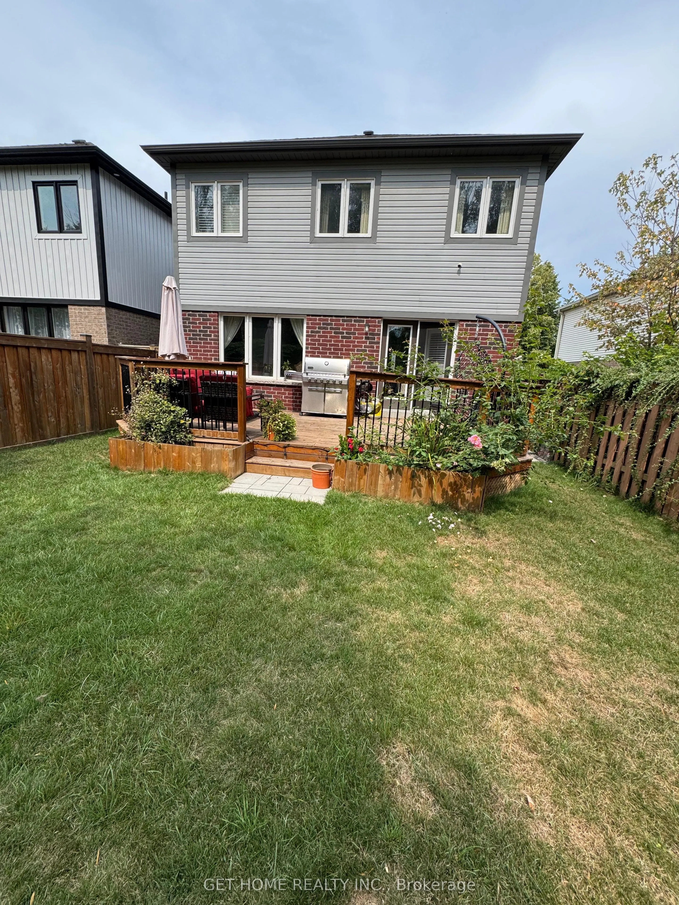827 Renaissance Drive