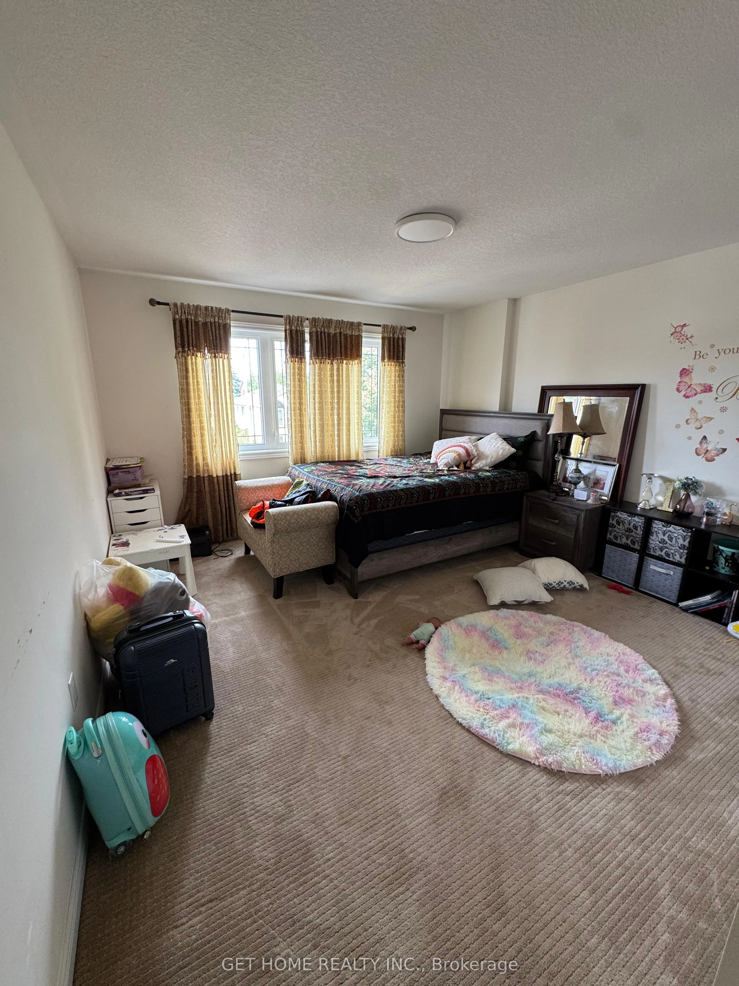 827 Renaissance Drive