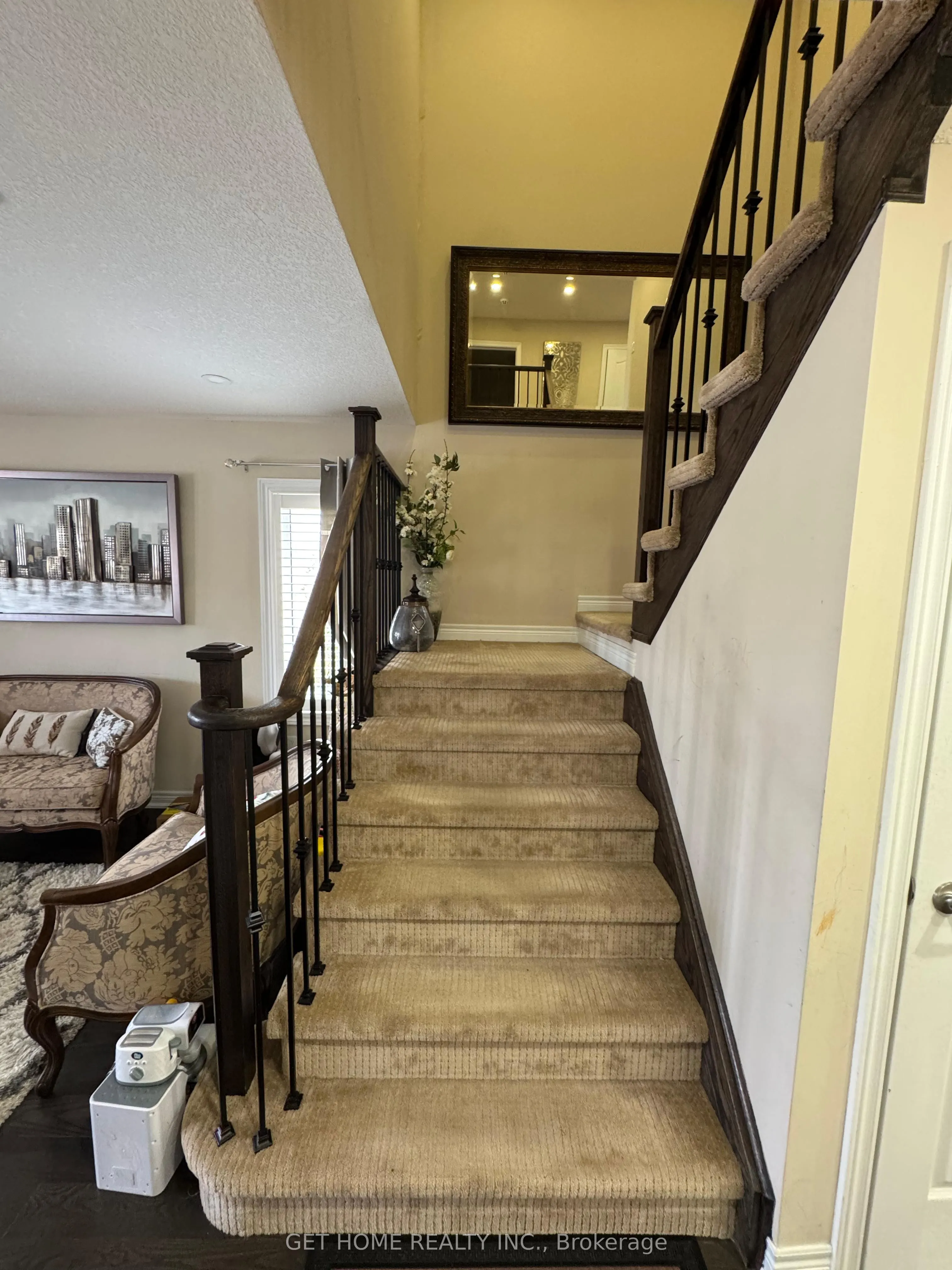 827 Renaissance Drive