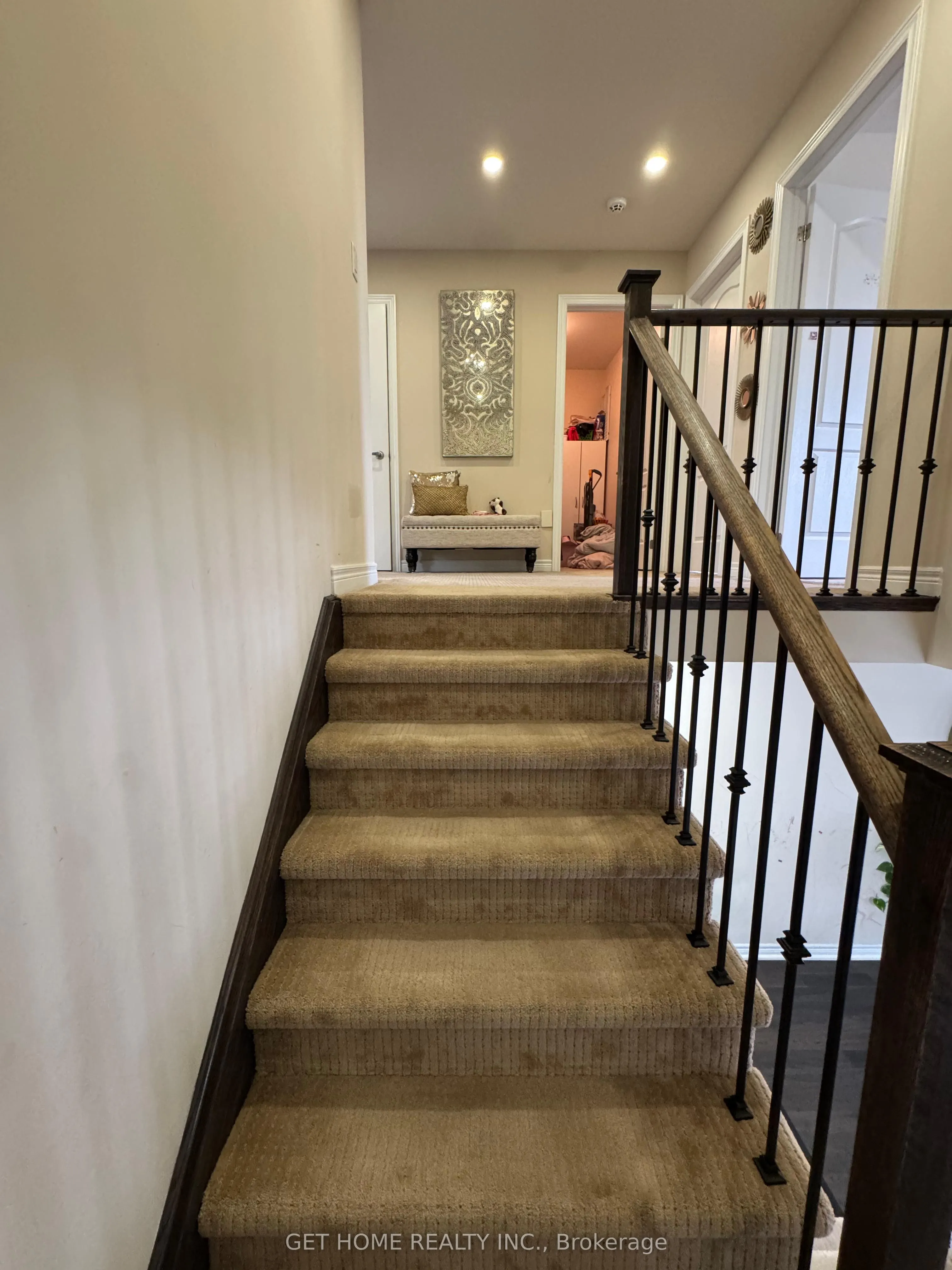 827 Renaissance Drive