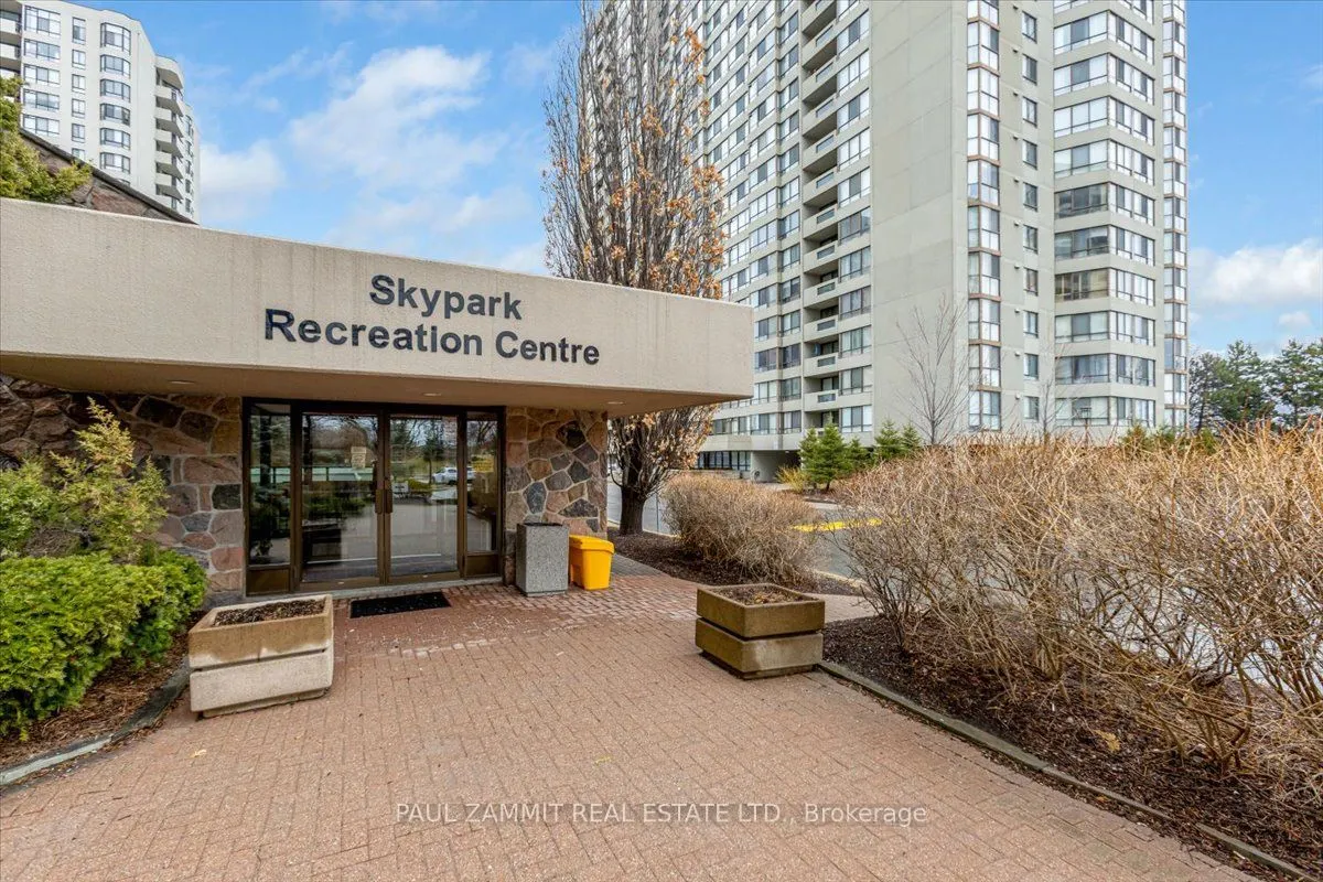 255 Bamburgh Circle, #608