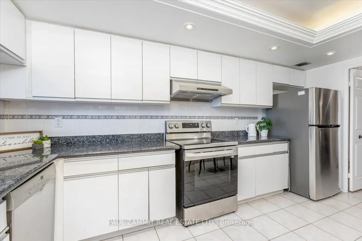 255 Bamburgh Circle, #608