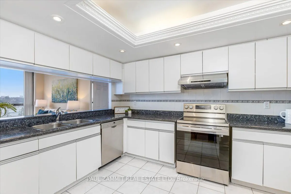 255 Bamburgh Circle, #608