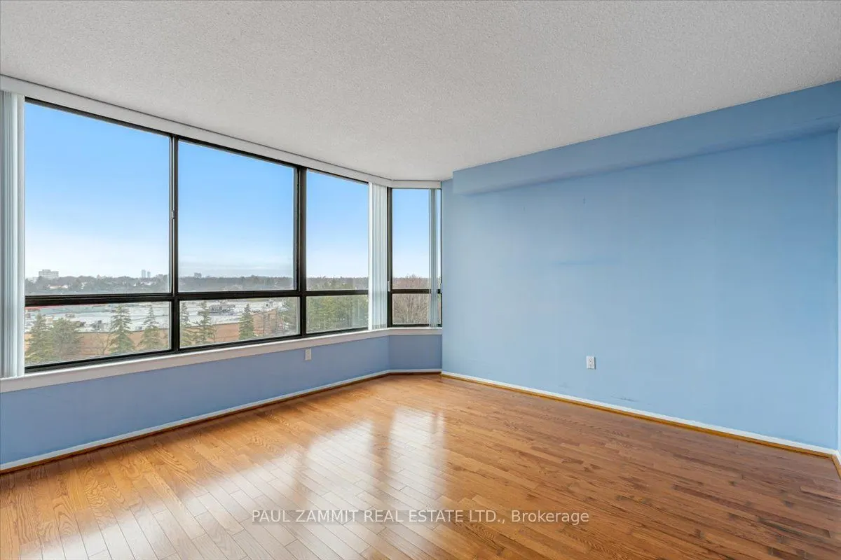255 Bamburgh Circle, #608