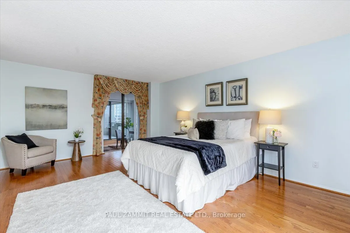 255 Bamburgh Circle, #608