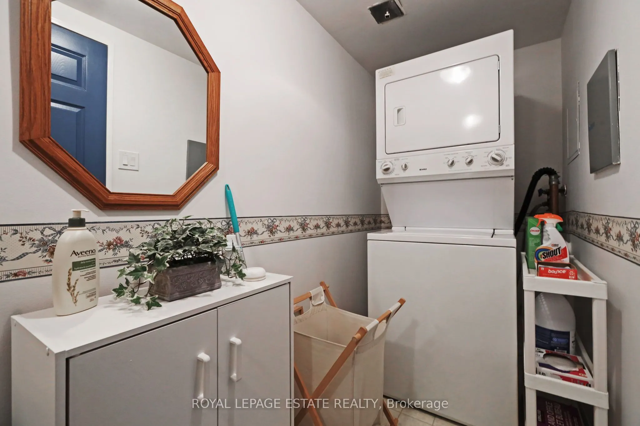 757 Victoria Park Avenue, #906