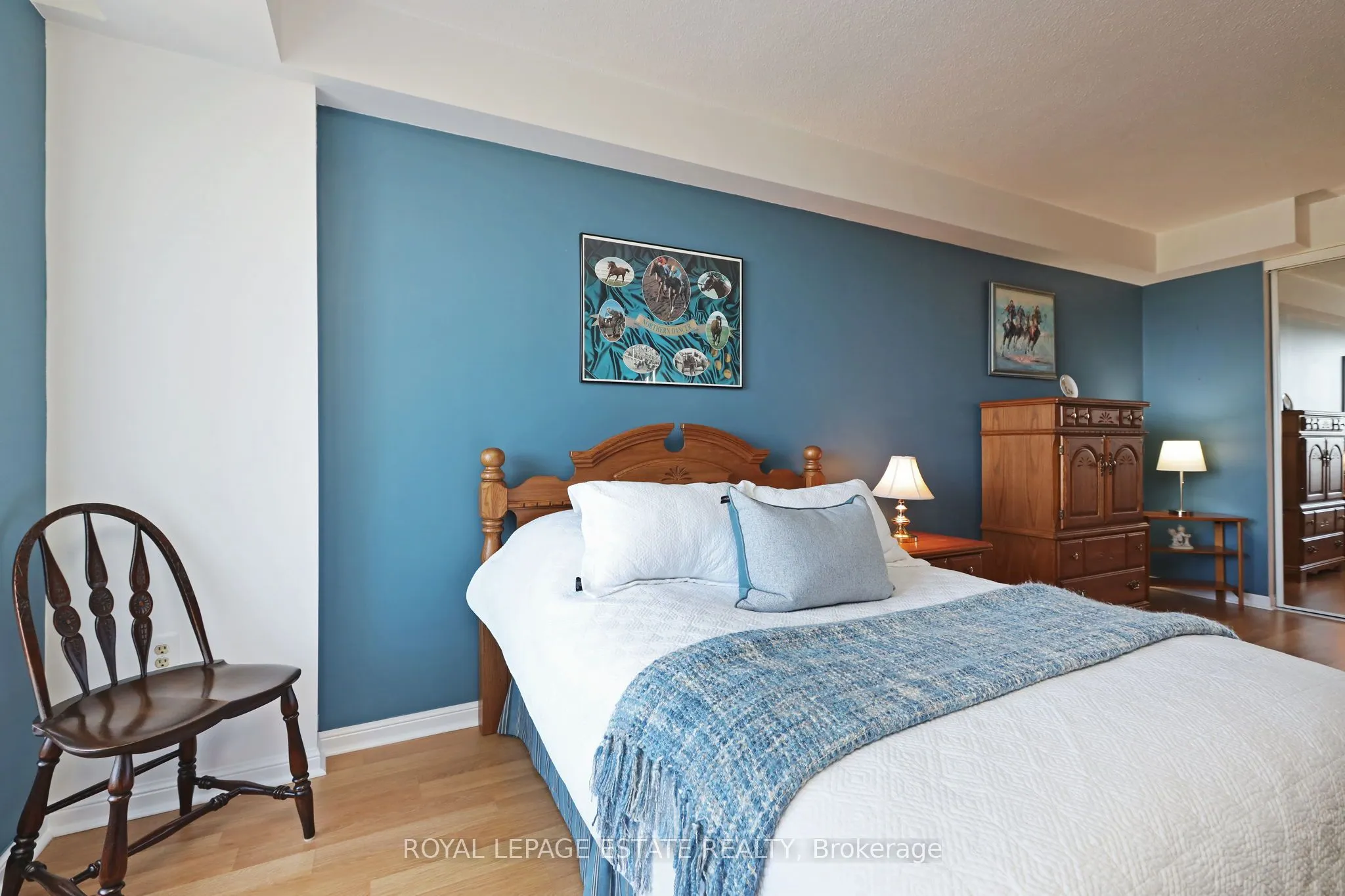 757 Victoria Park Avenue, #906