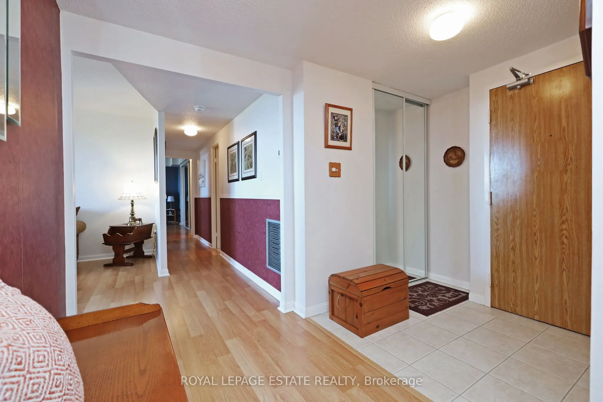 757 Victoria Park Avenue, #906