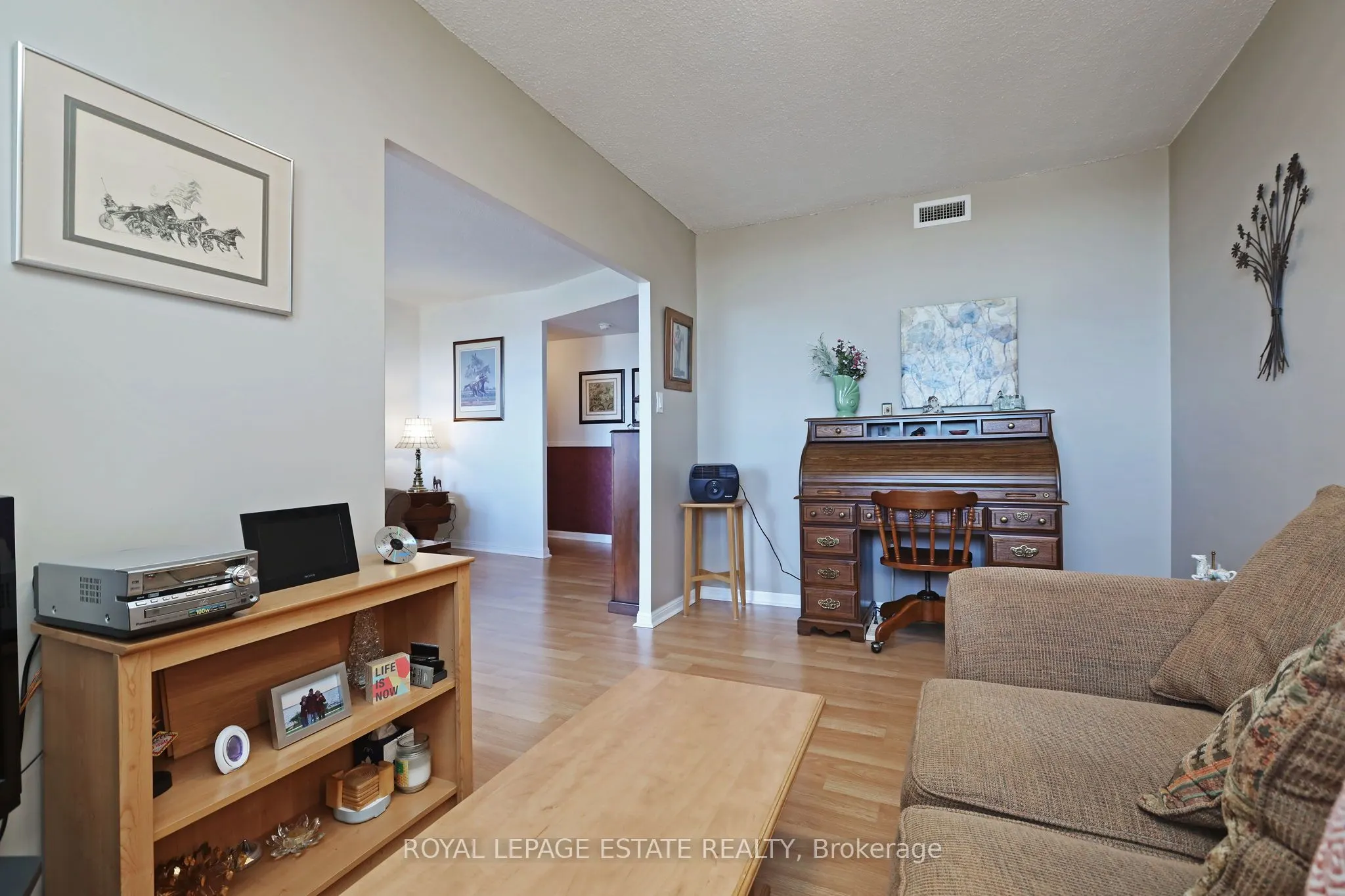 757 Victoria Park Avenue, #906