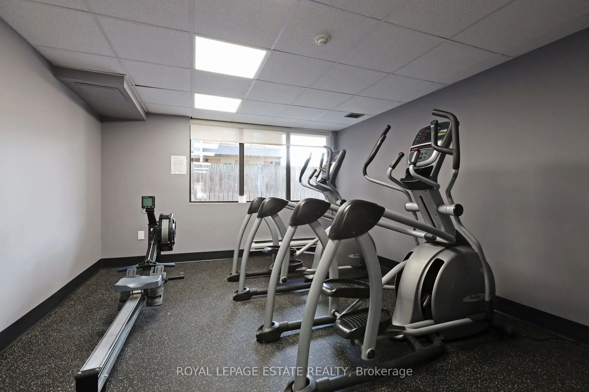 757 Victoria Park Avenue, #906