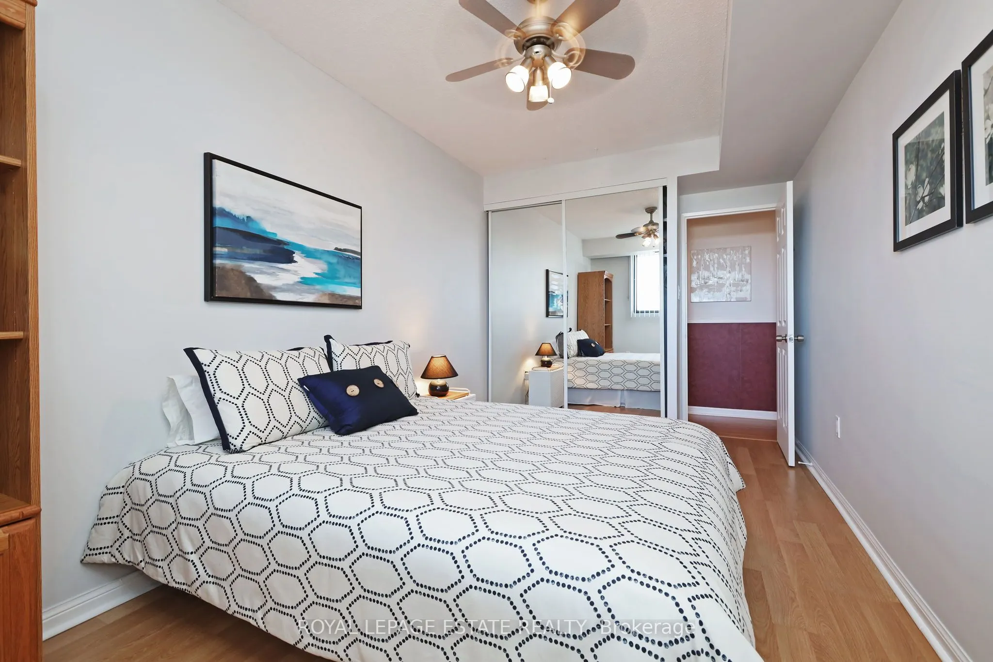 757 Victoria Park Avenue, #906