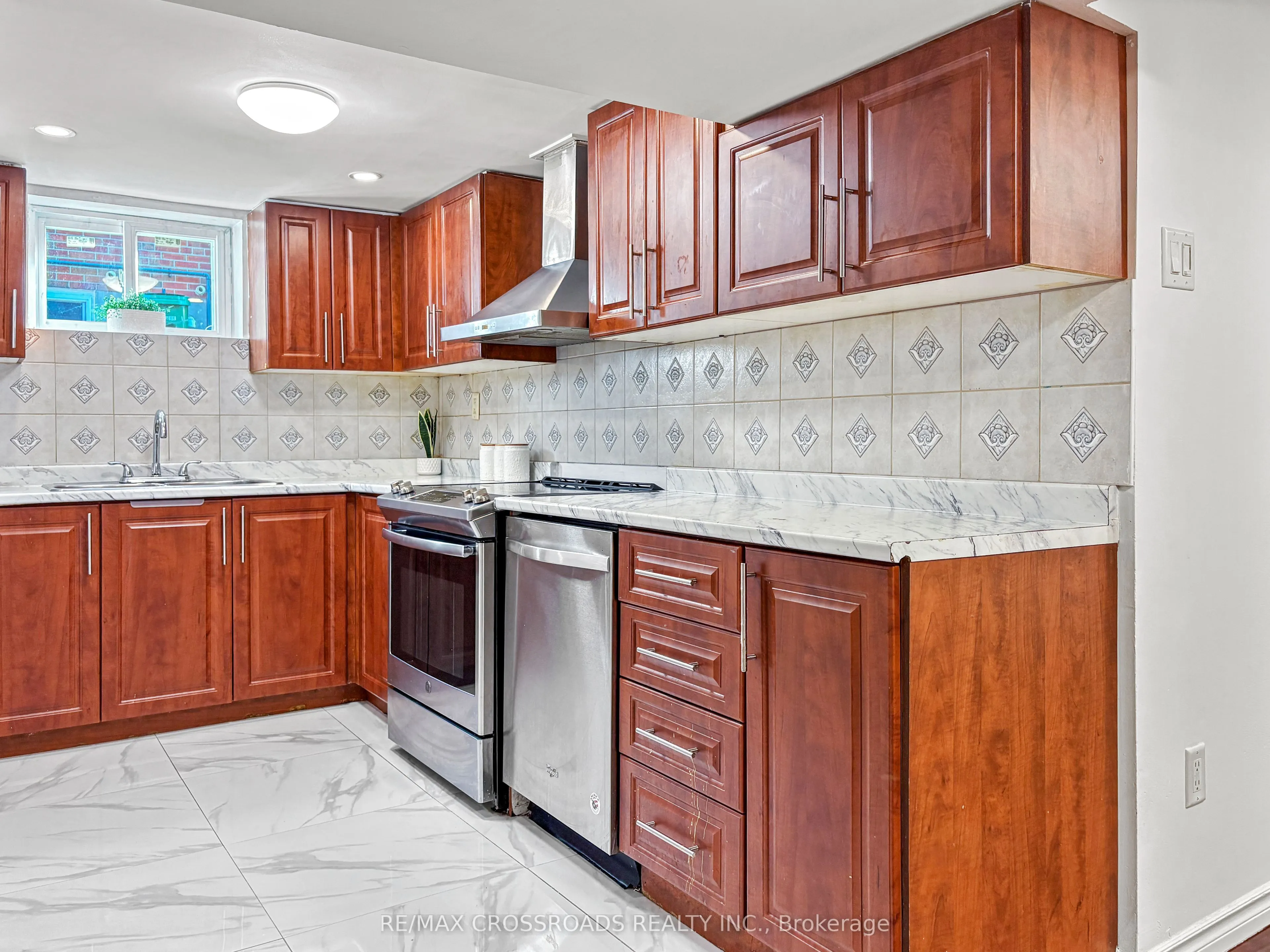 46 Ronway Crescent