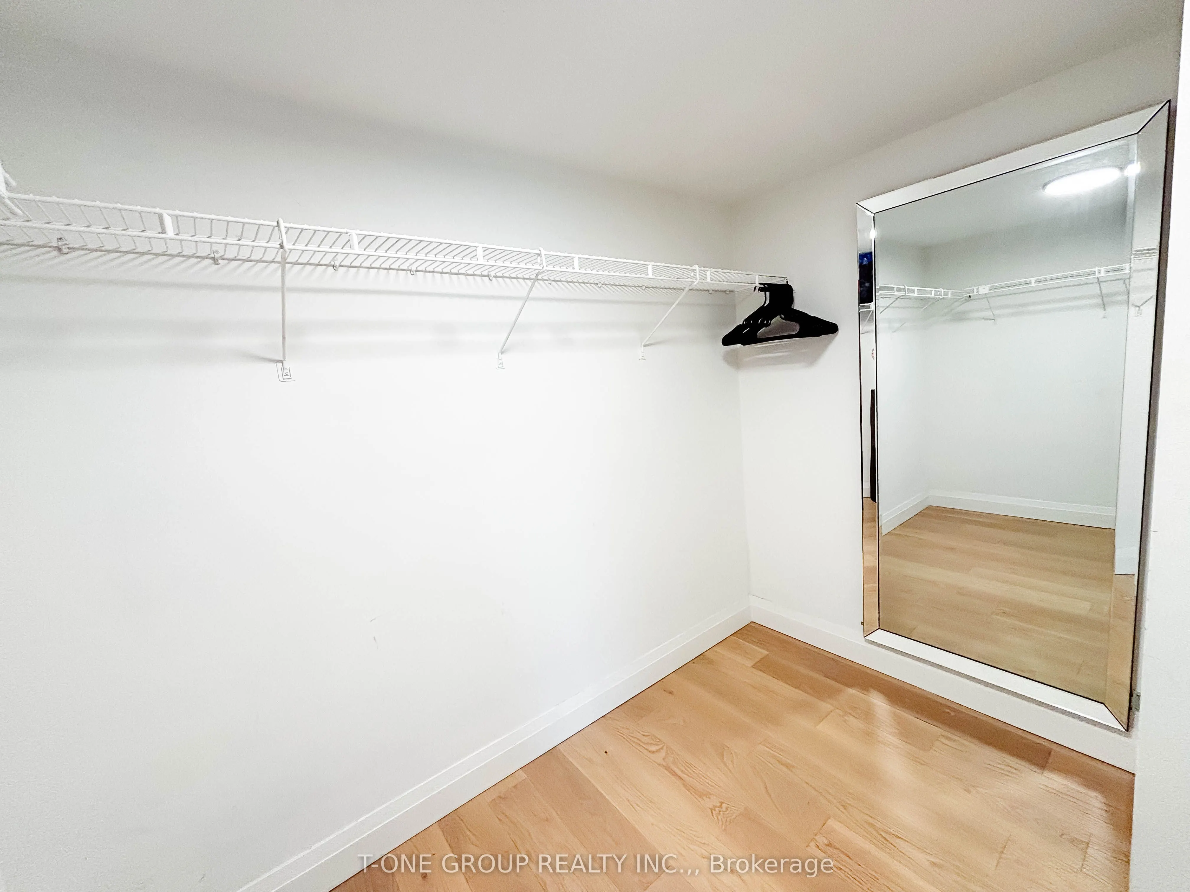 8 Silverbell Grove, #206