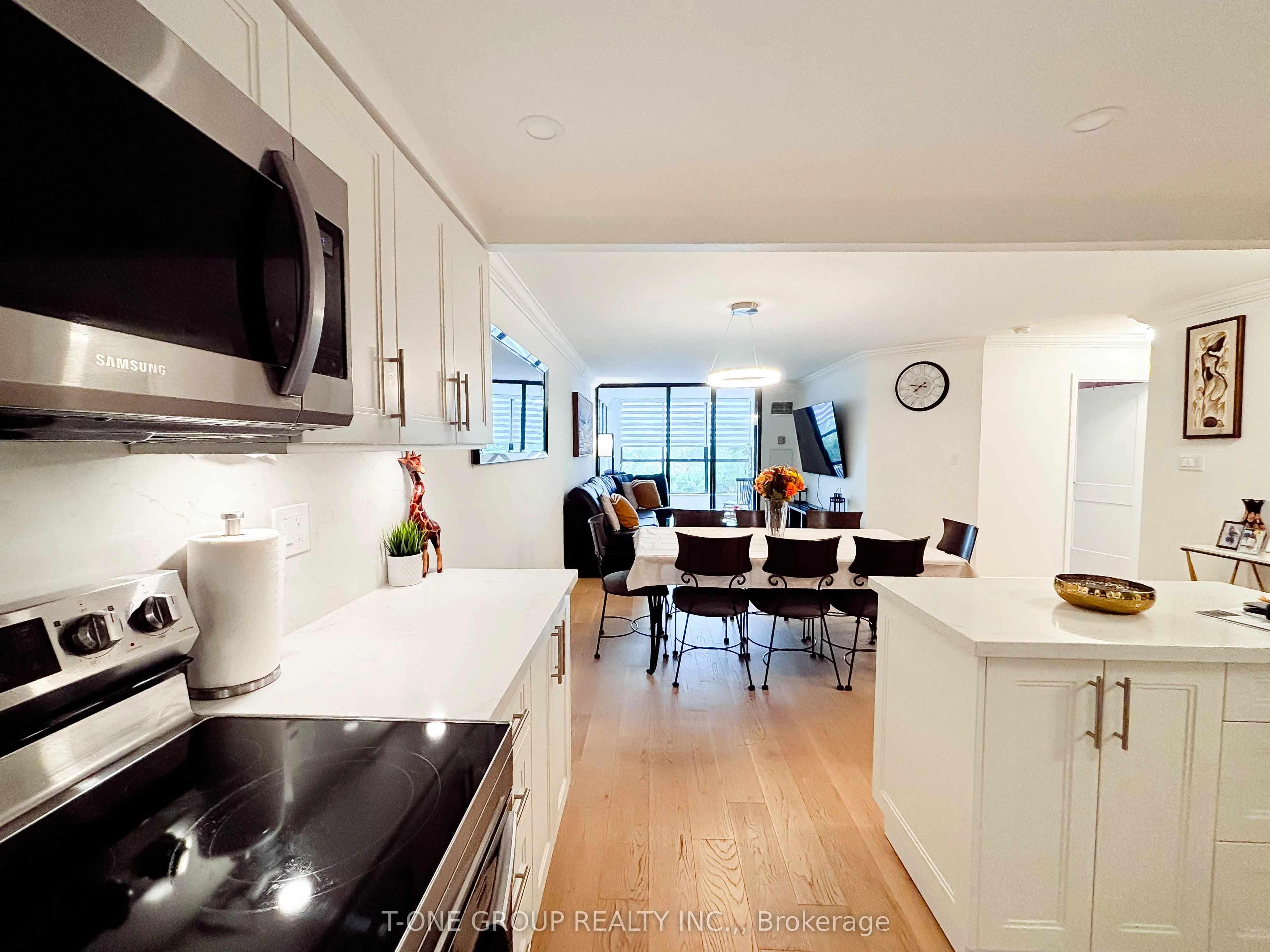 8 Silverbell Grove, #206