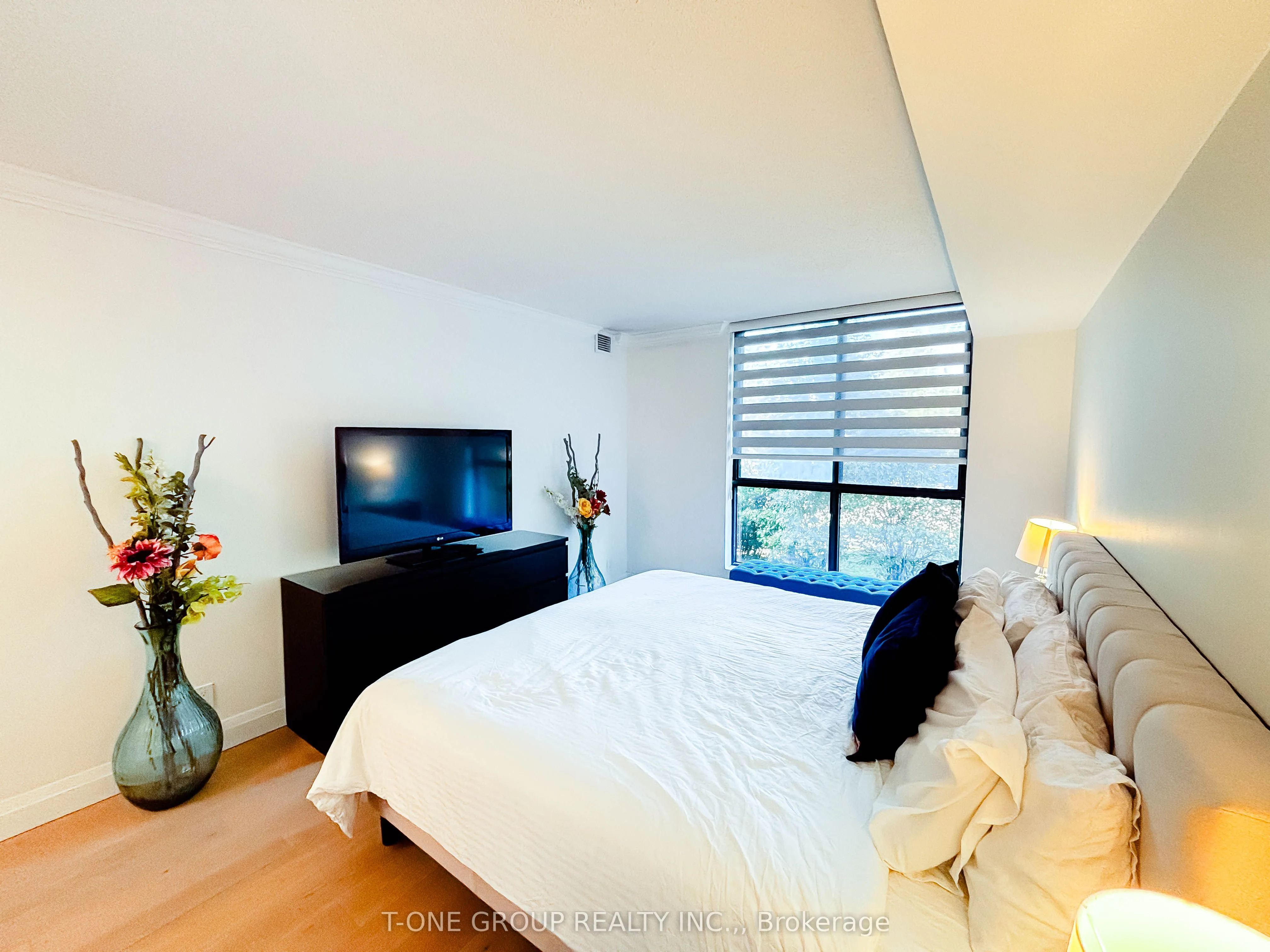8 Silverbell Grove, #206