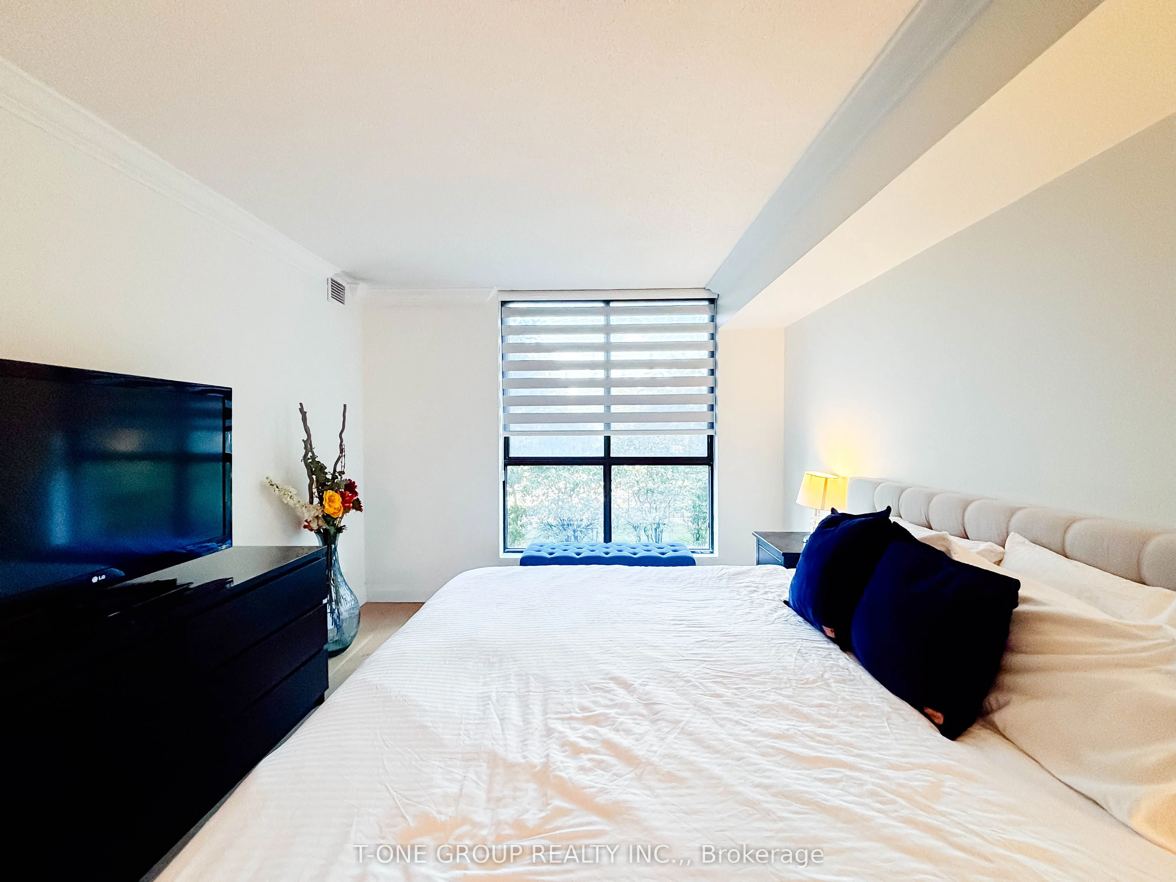 8 Silverbell Grove, #206
