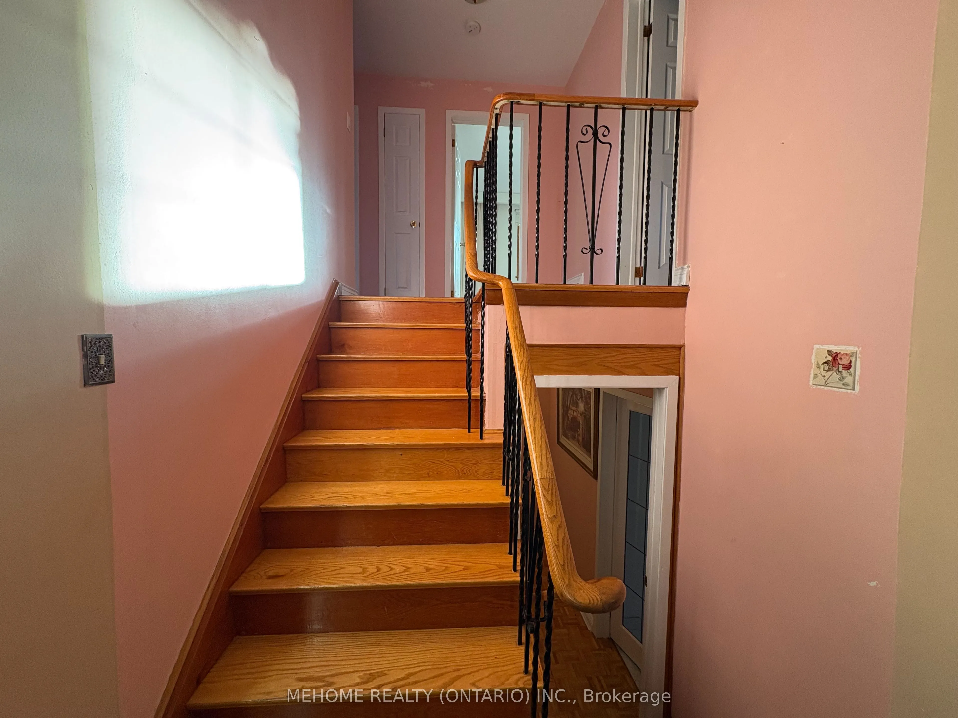 2 Corton Gate, #(Upper)