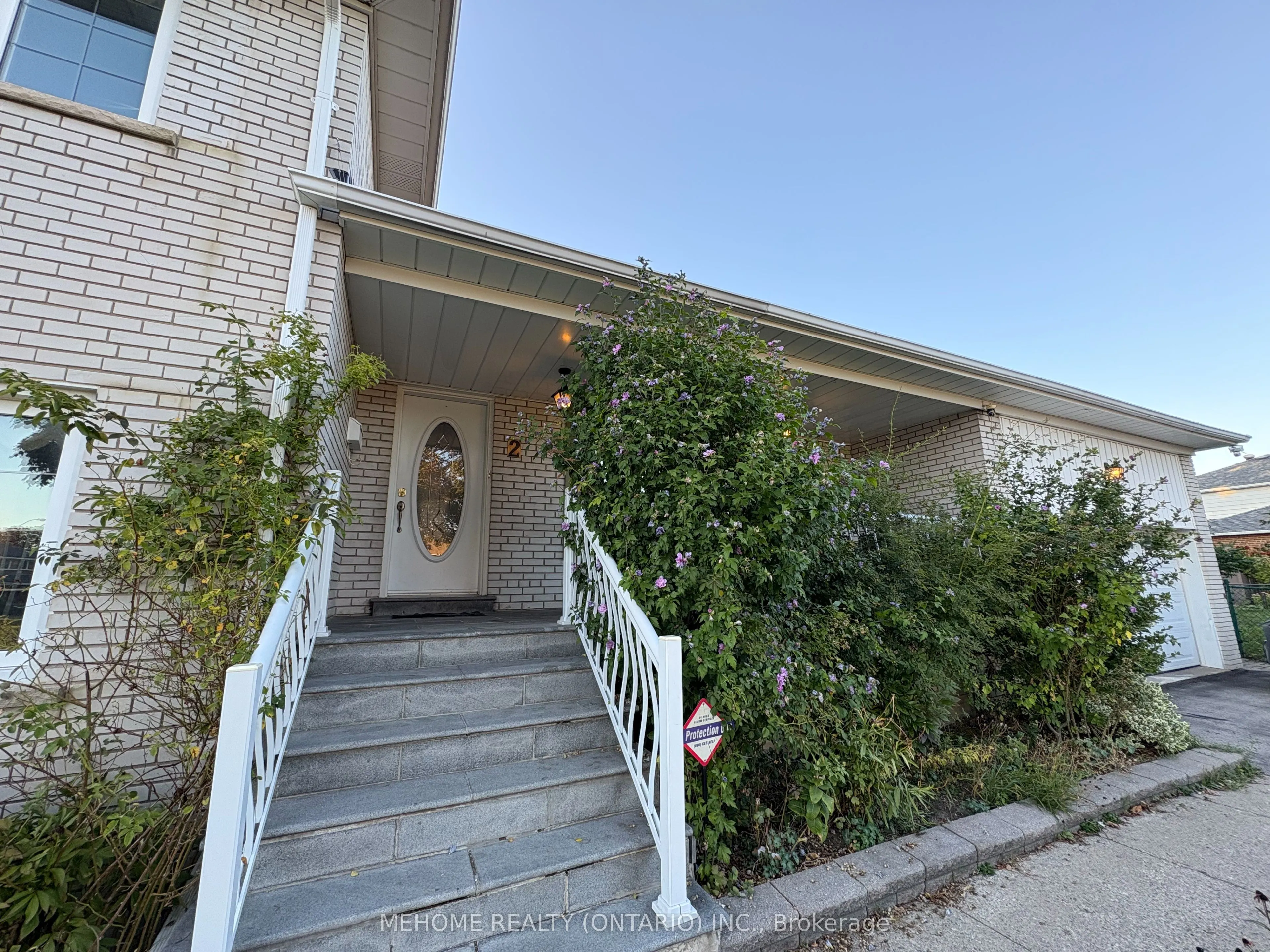 2 Corton Gate, #(Upper)