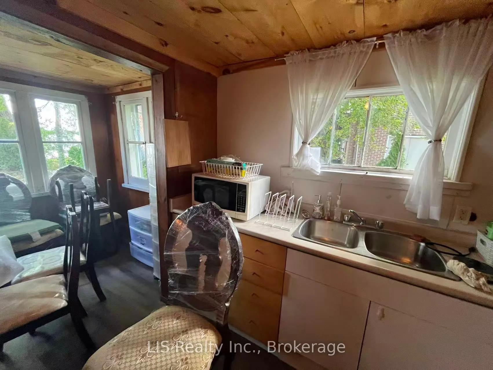 279 Aldred Drive