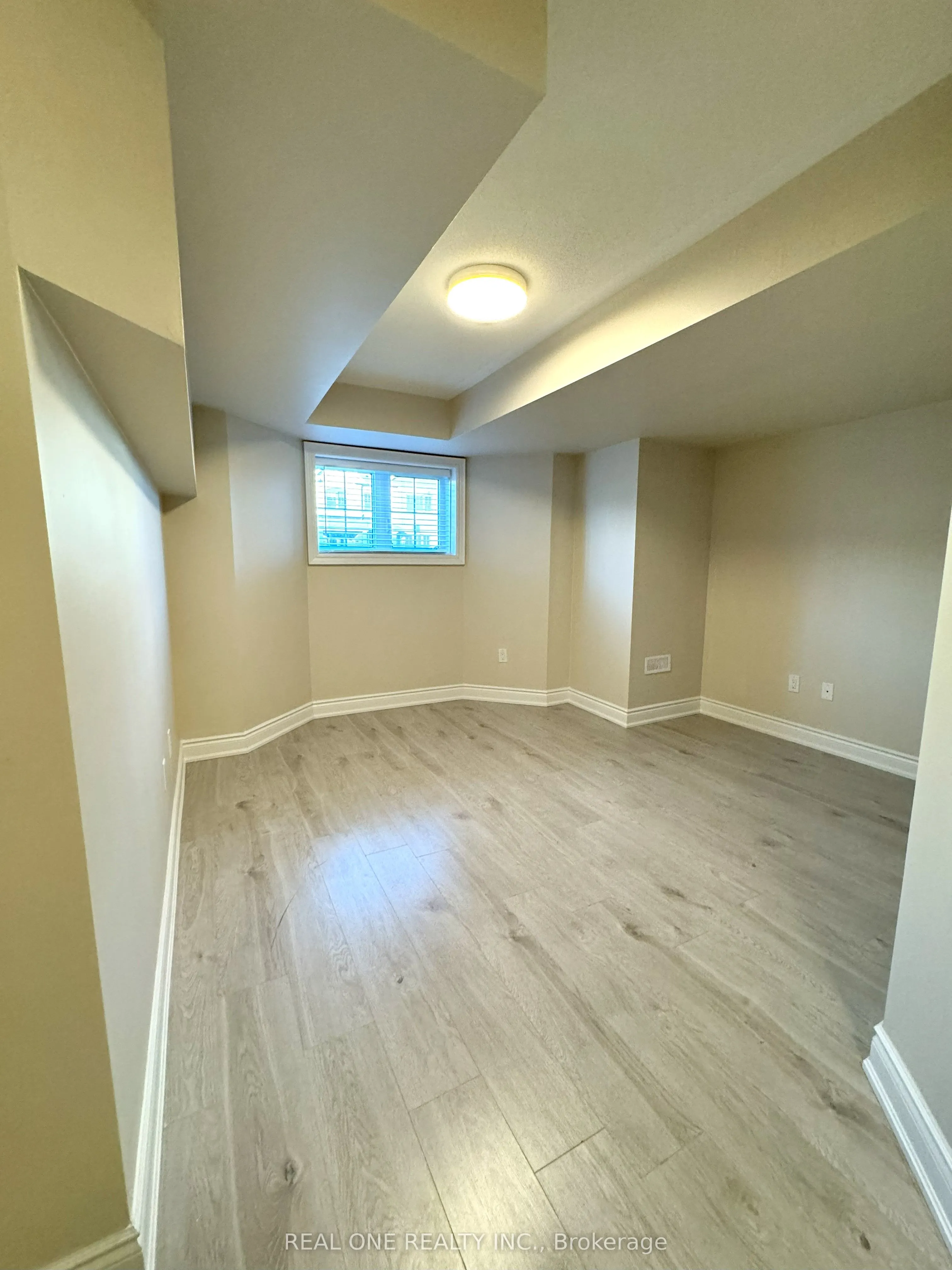 318 Coronation Road