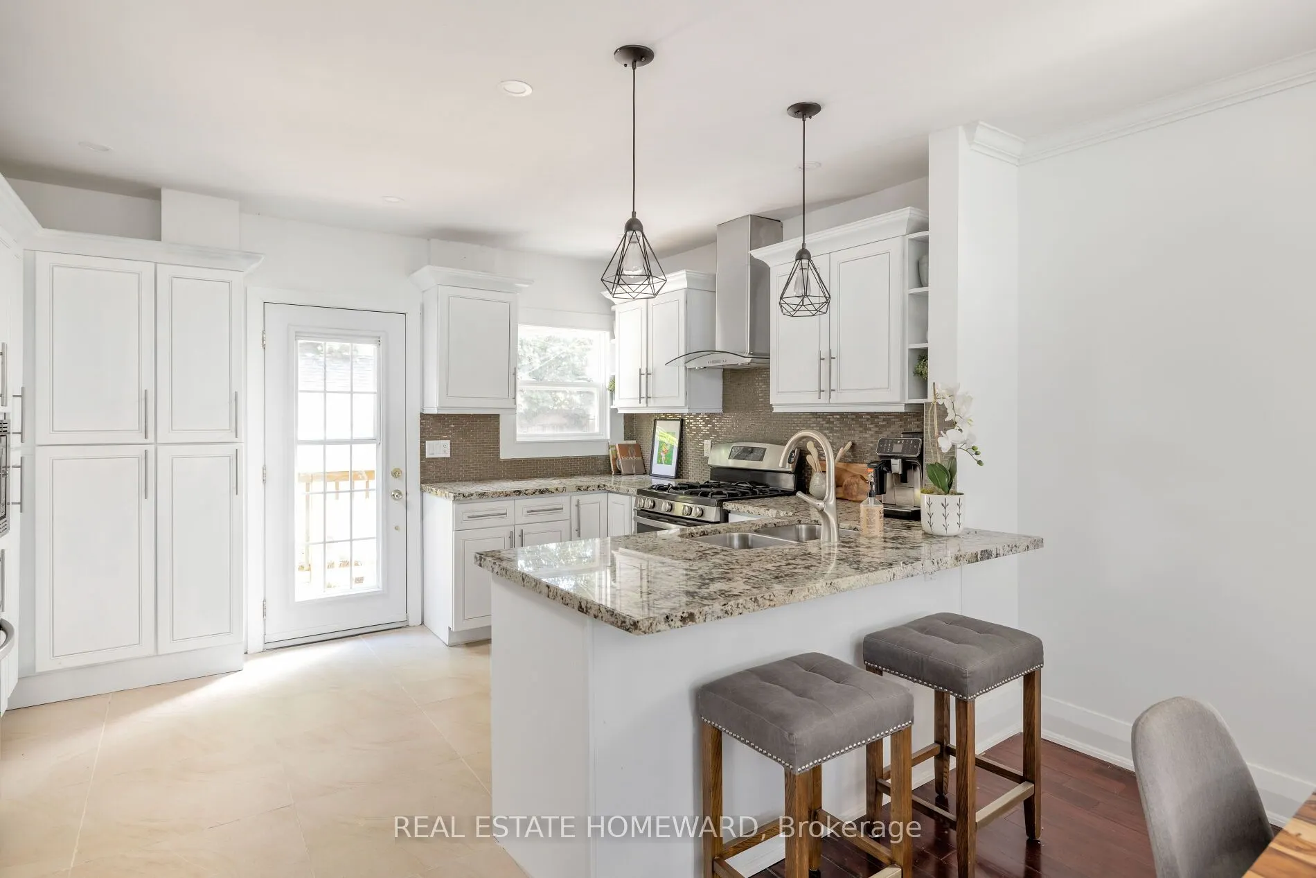 27 Normandy Boulevard