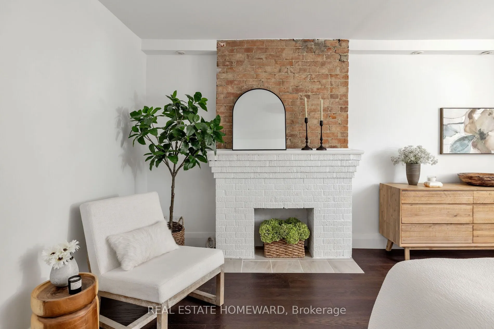 27 Normandy Boulevard