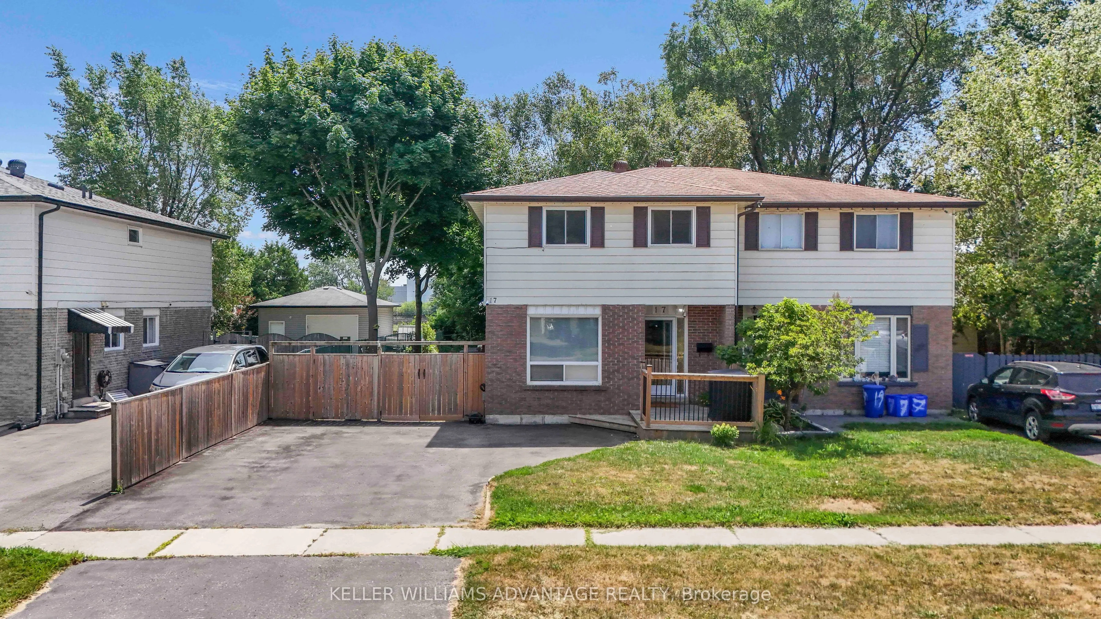 17 Loscombe Drive