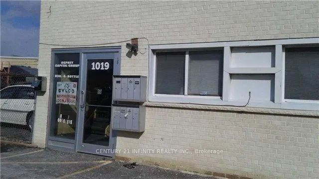 1019 Nelson Street, #6