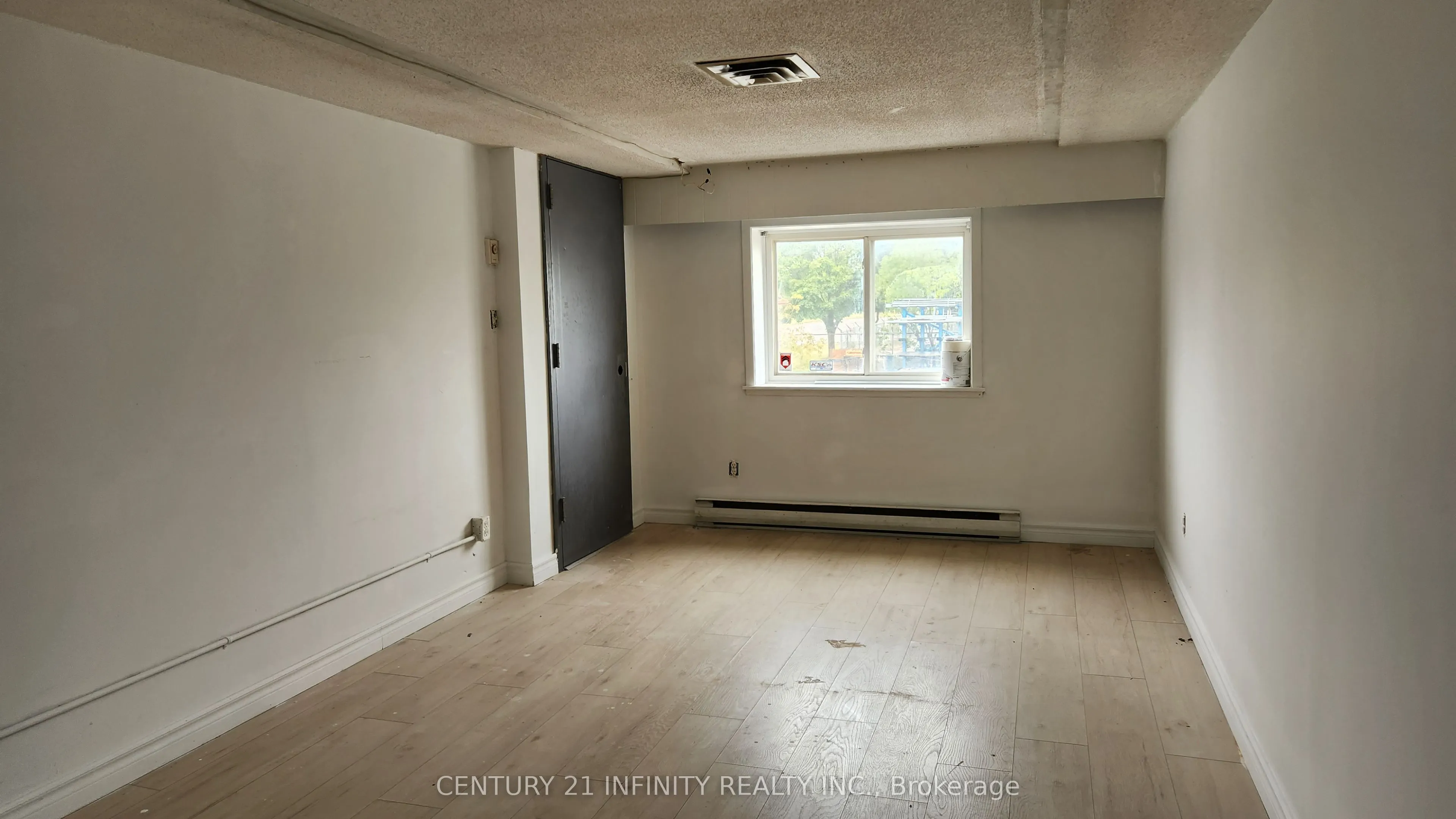1019 Nelson Street, #8