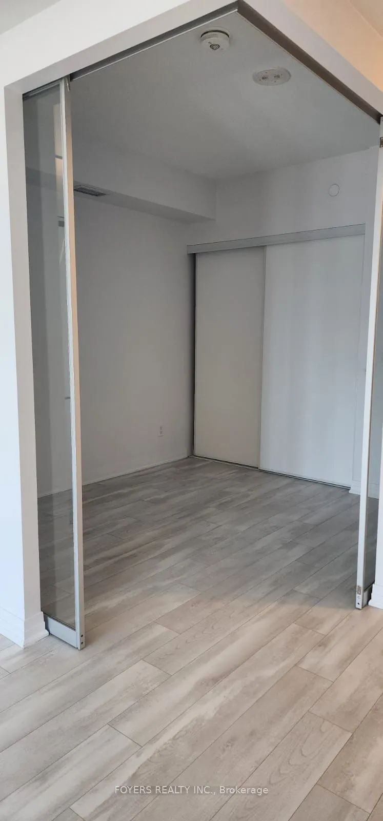 1630 Queen Street E, #314