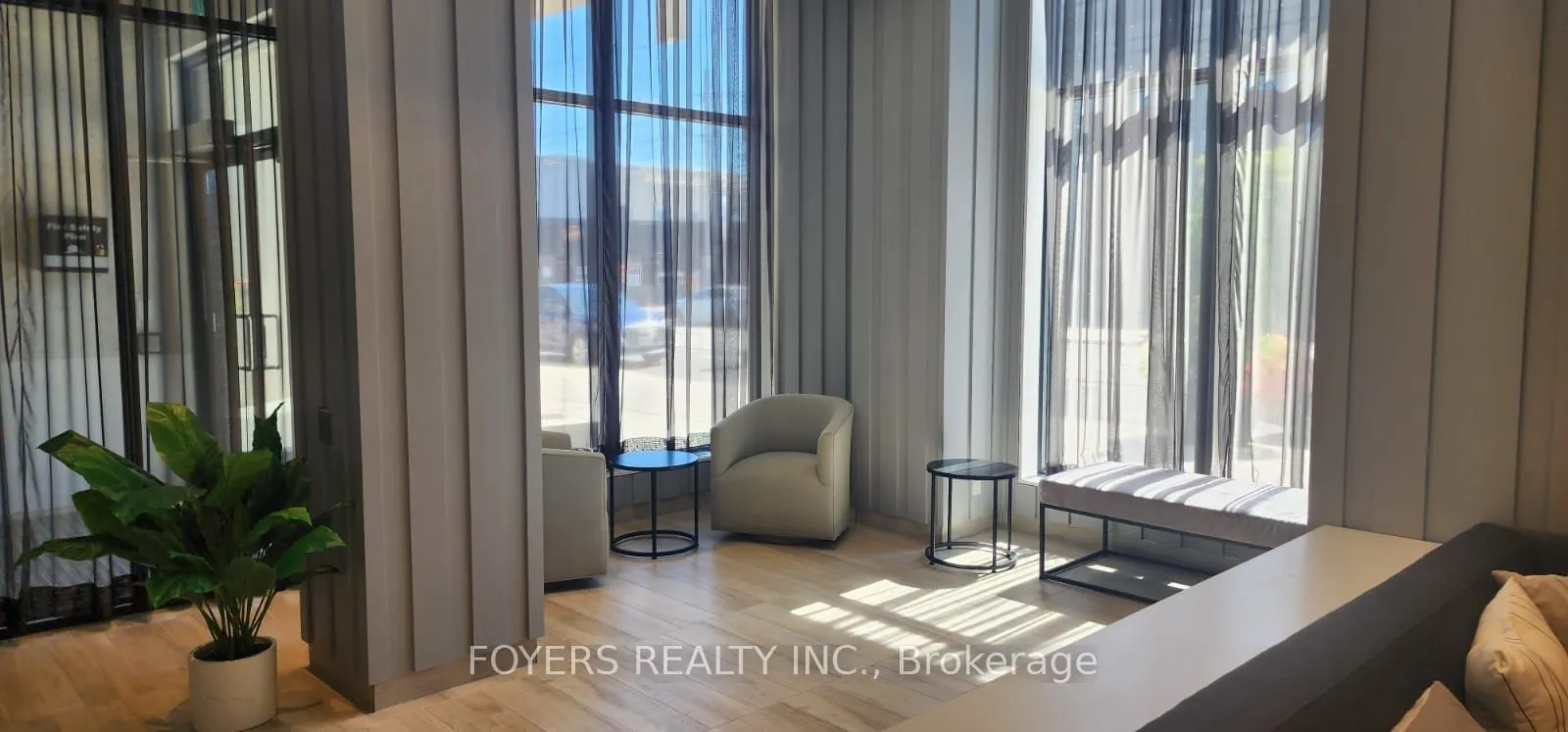 1630 Queen Street E, #314