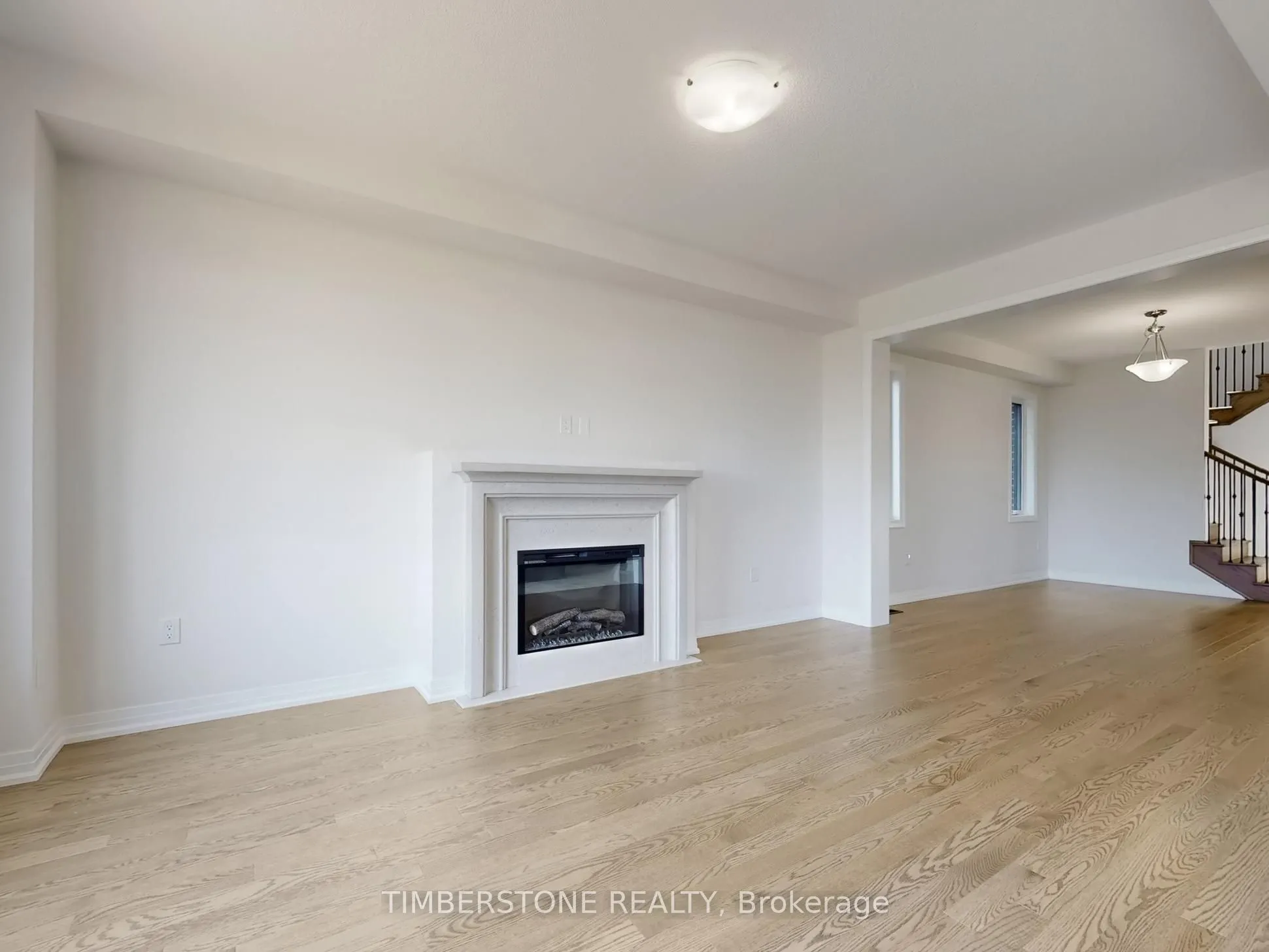 1119 Zircon Manor