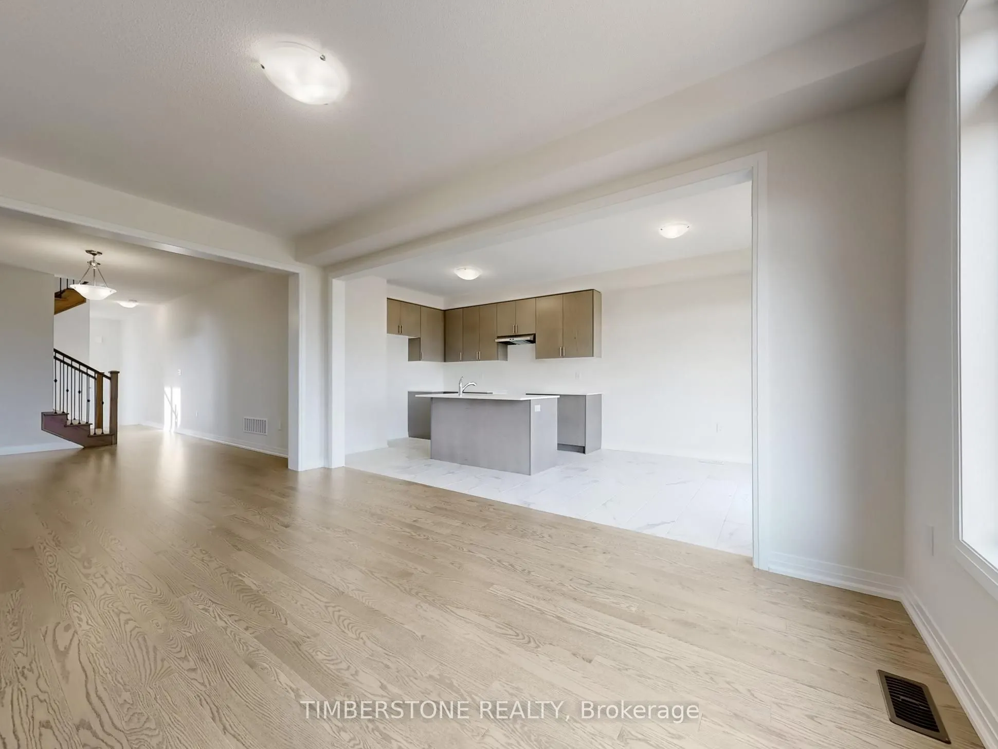 1119 Zircon Manor