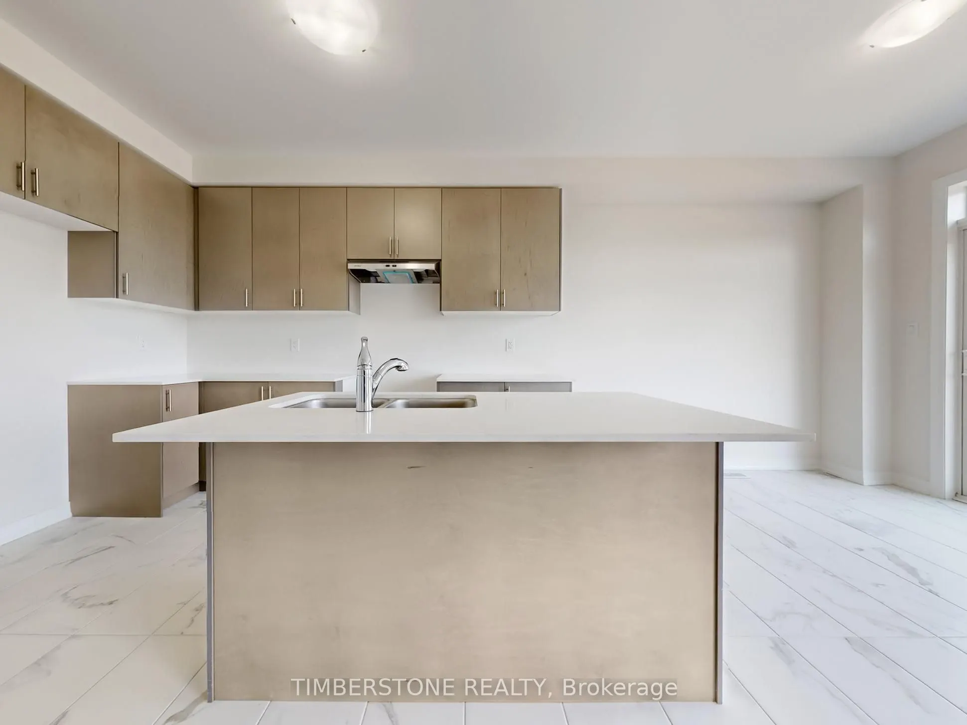 1119 Zircon Manor