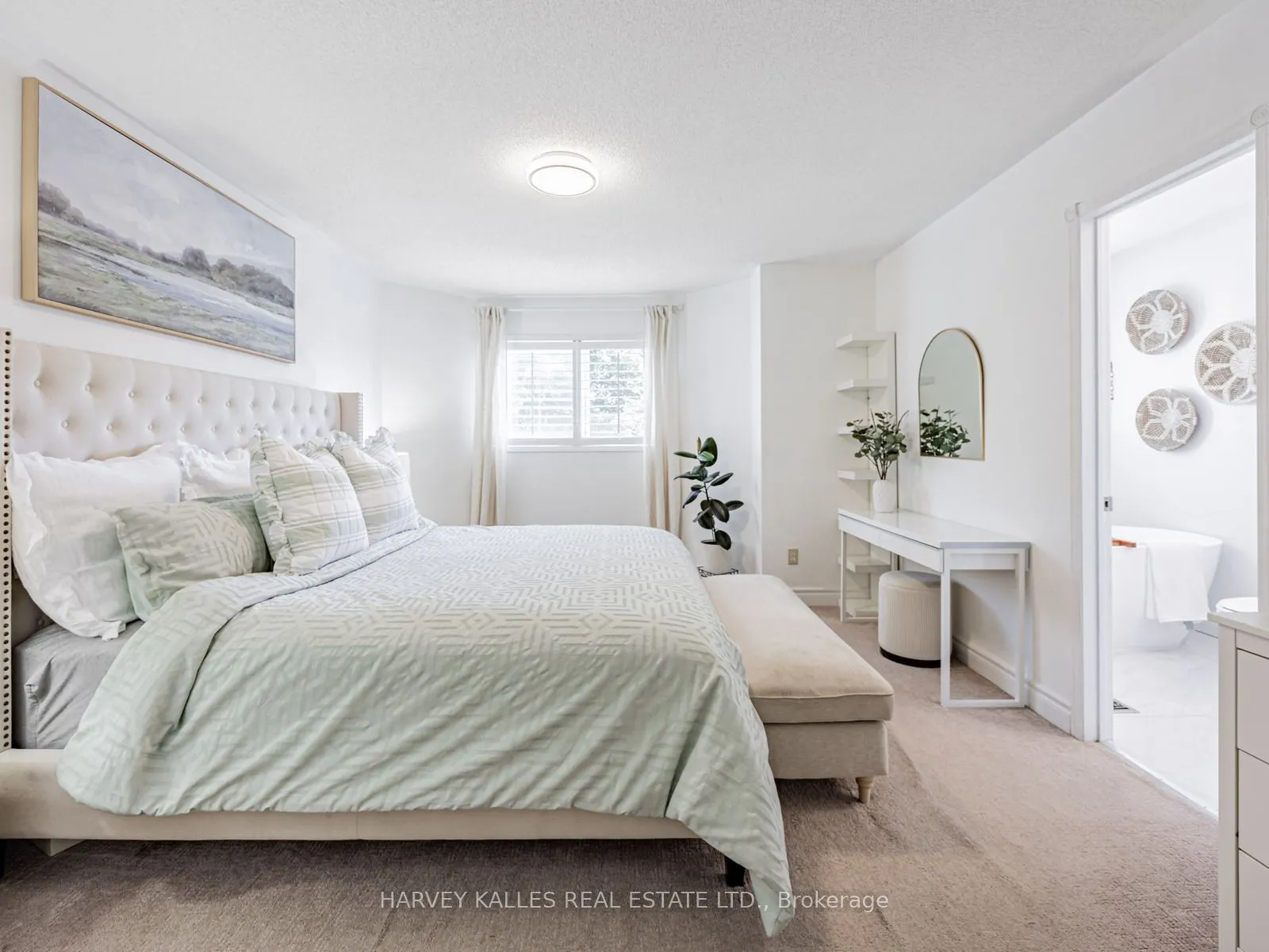 10 Hibbard Dr. Street