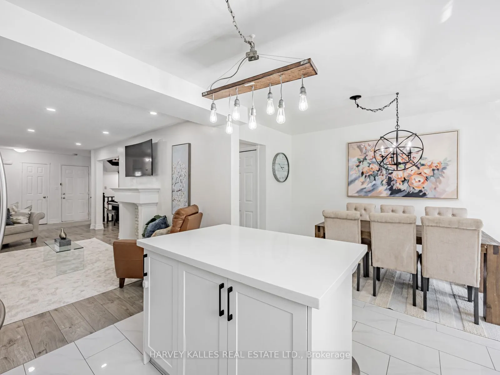 10 Hibbard Dr. Street