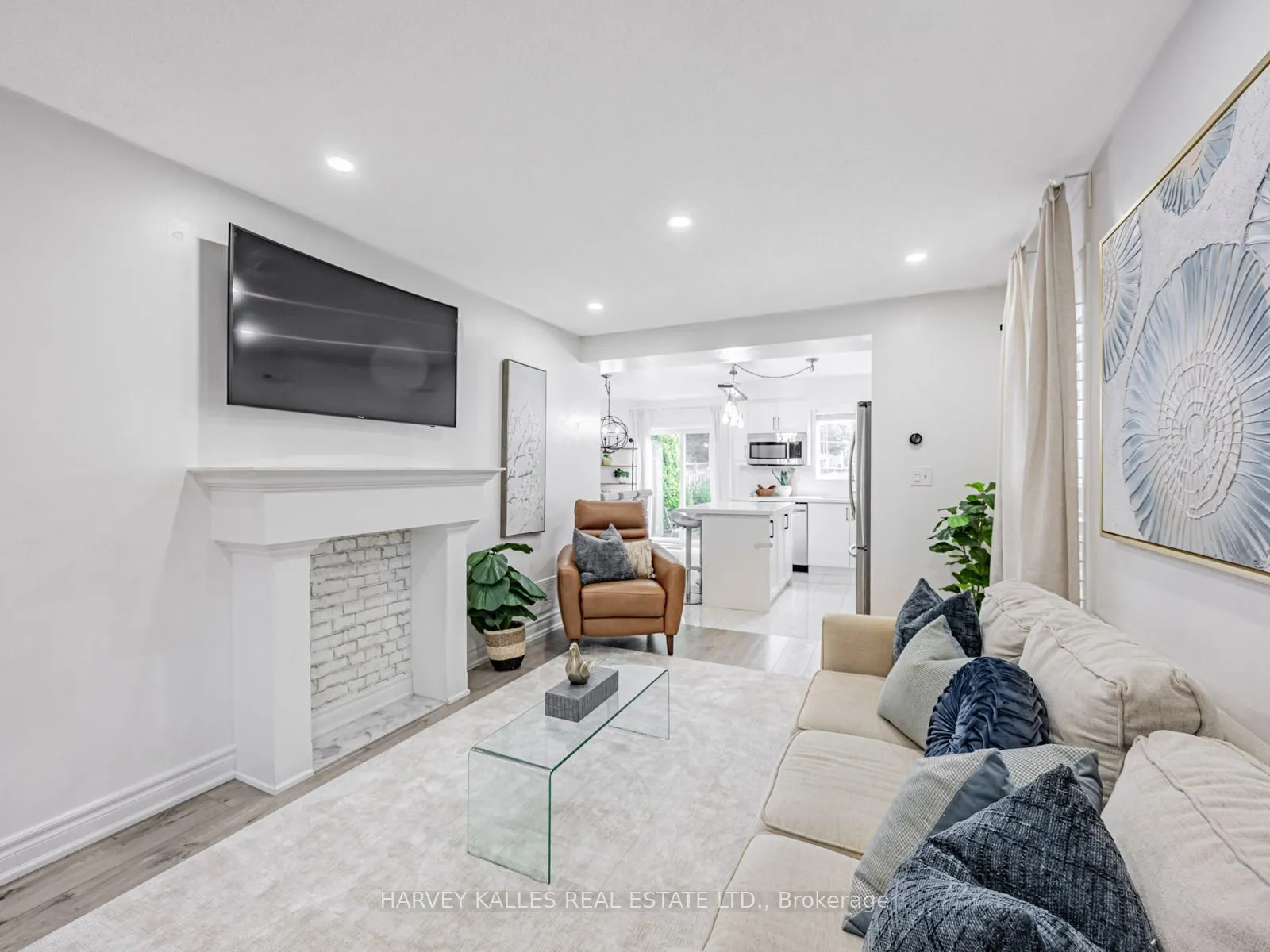 10 Hibbard Dr. Street