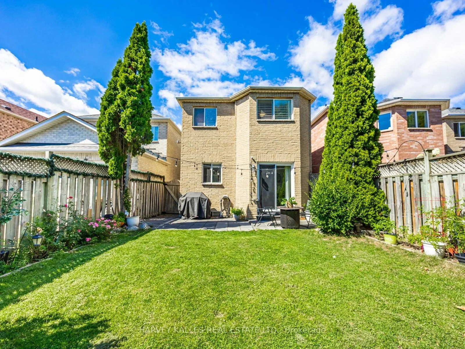 10 Hibbard Dr. Street