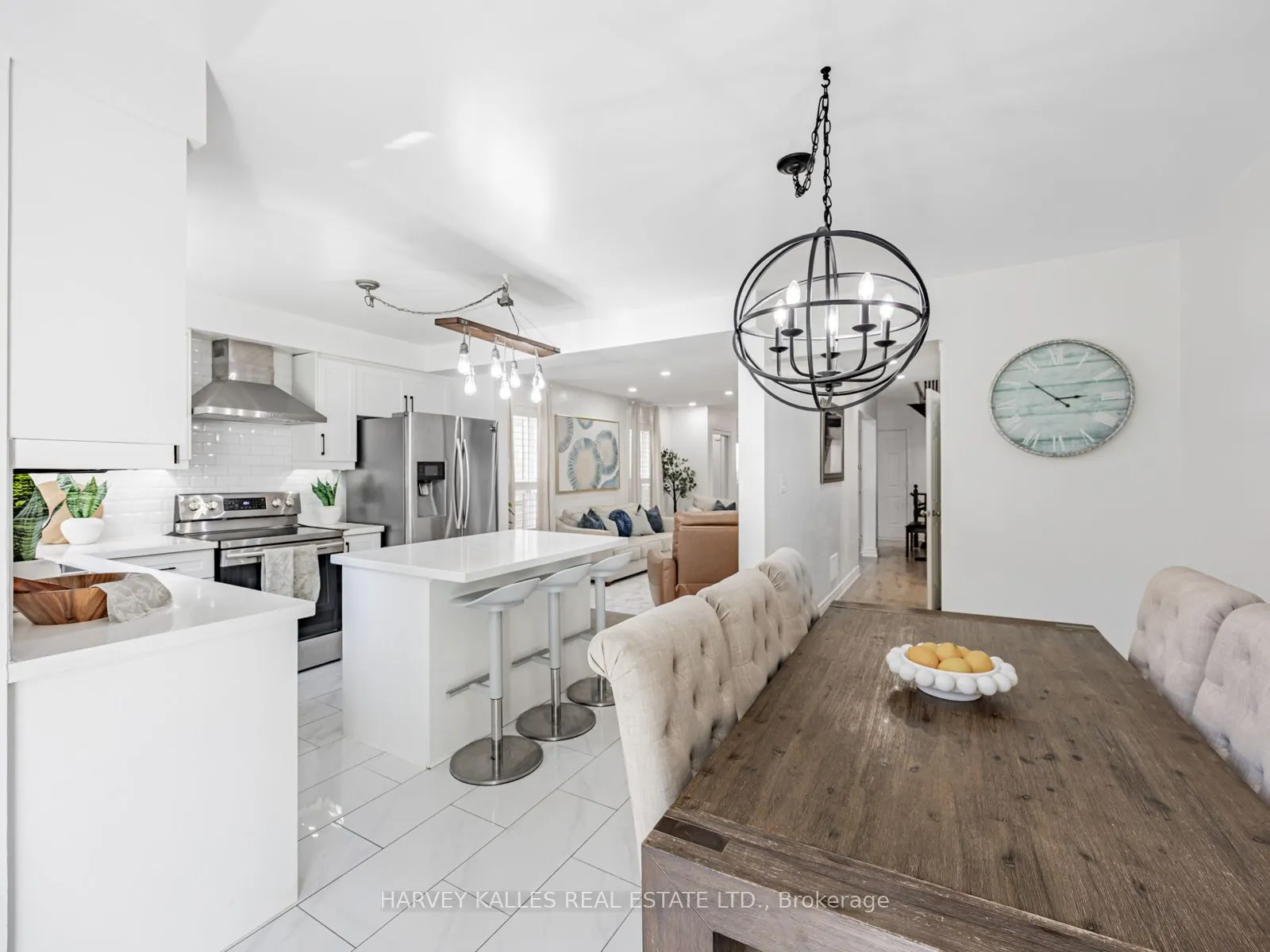 10 Hibbard Dr. Street