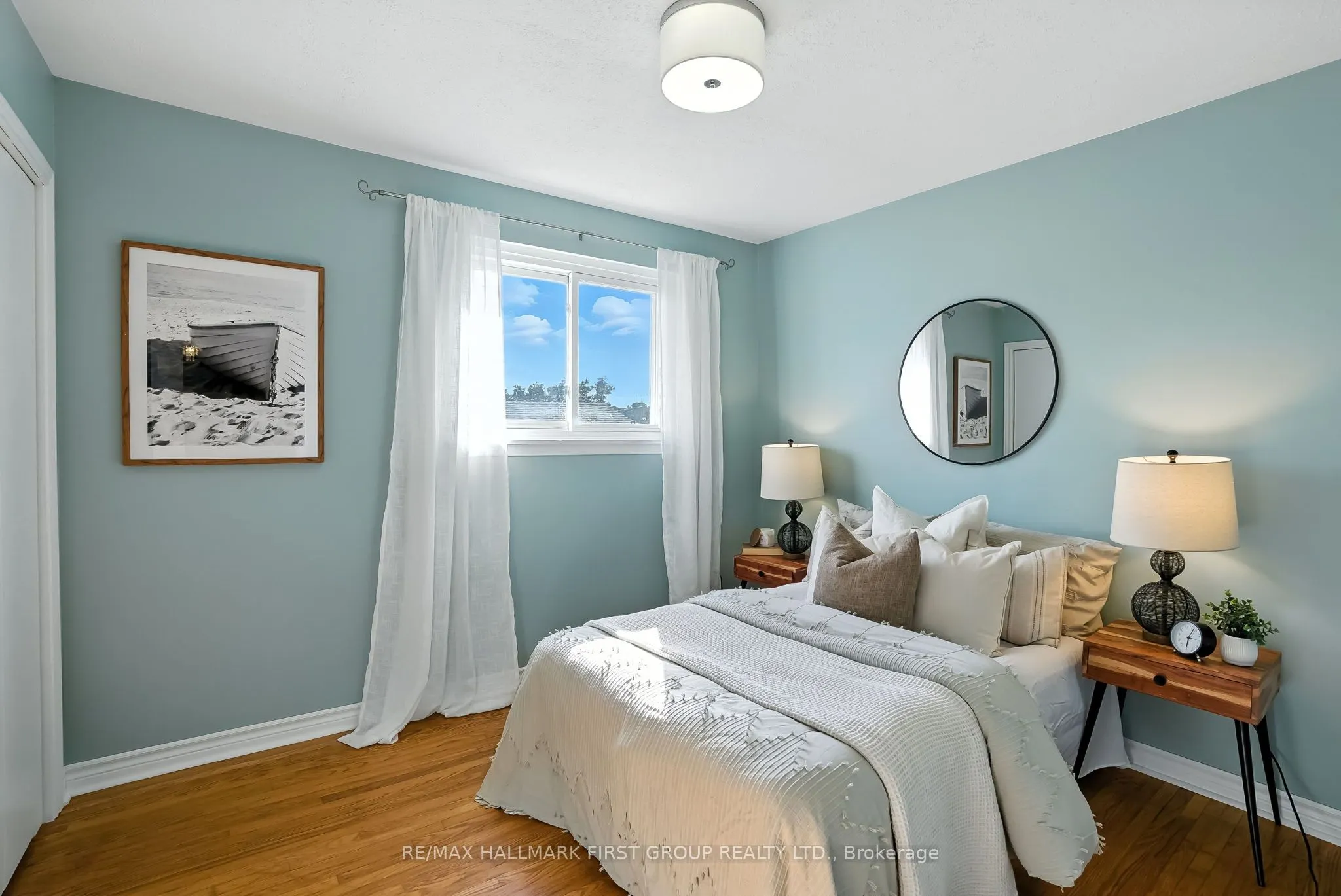 865 Marinet Crescent