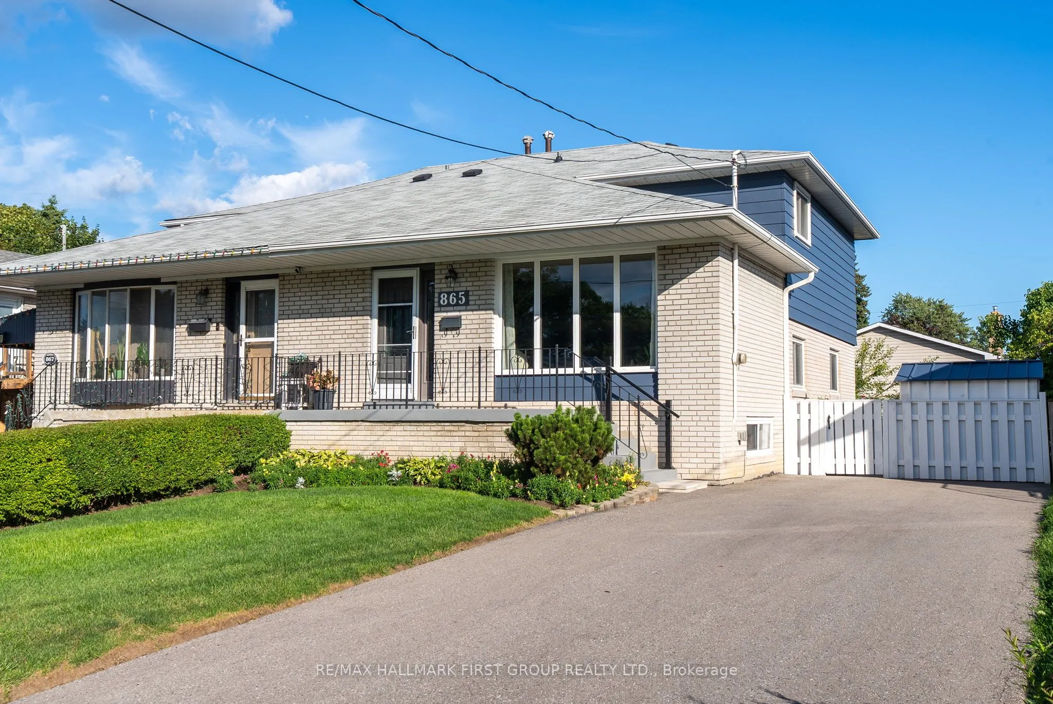 865 Marinet Crescent
