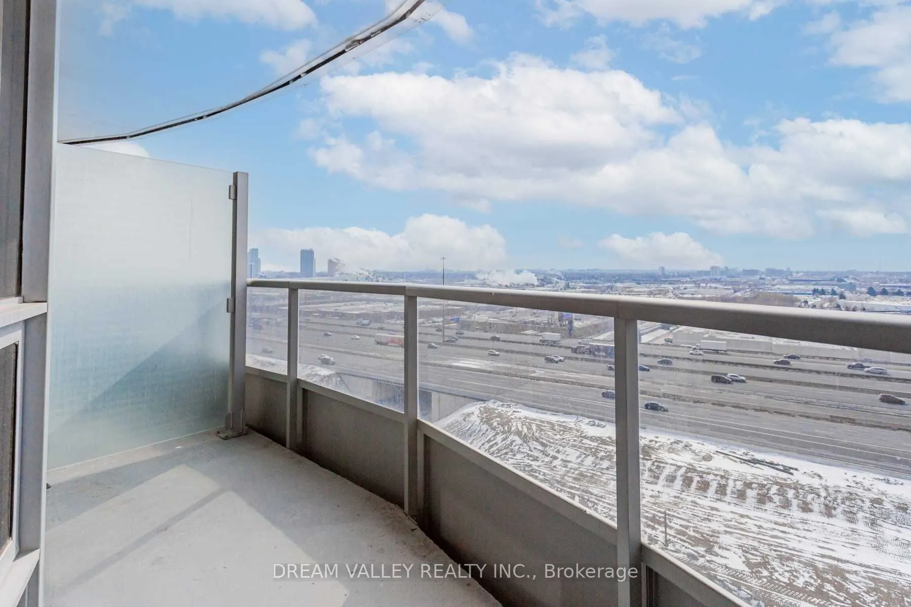 125 Village Green Square, #1304