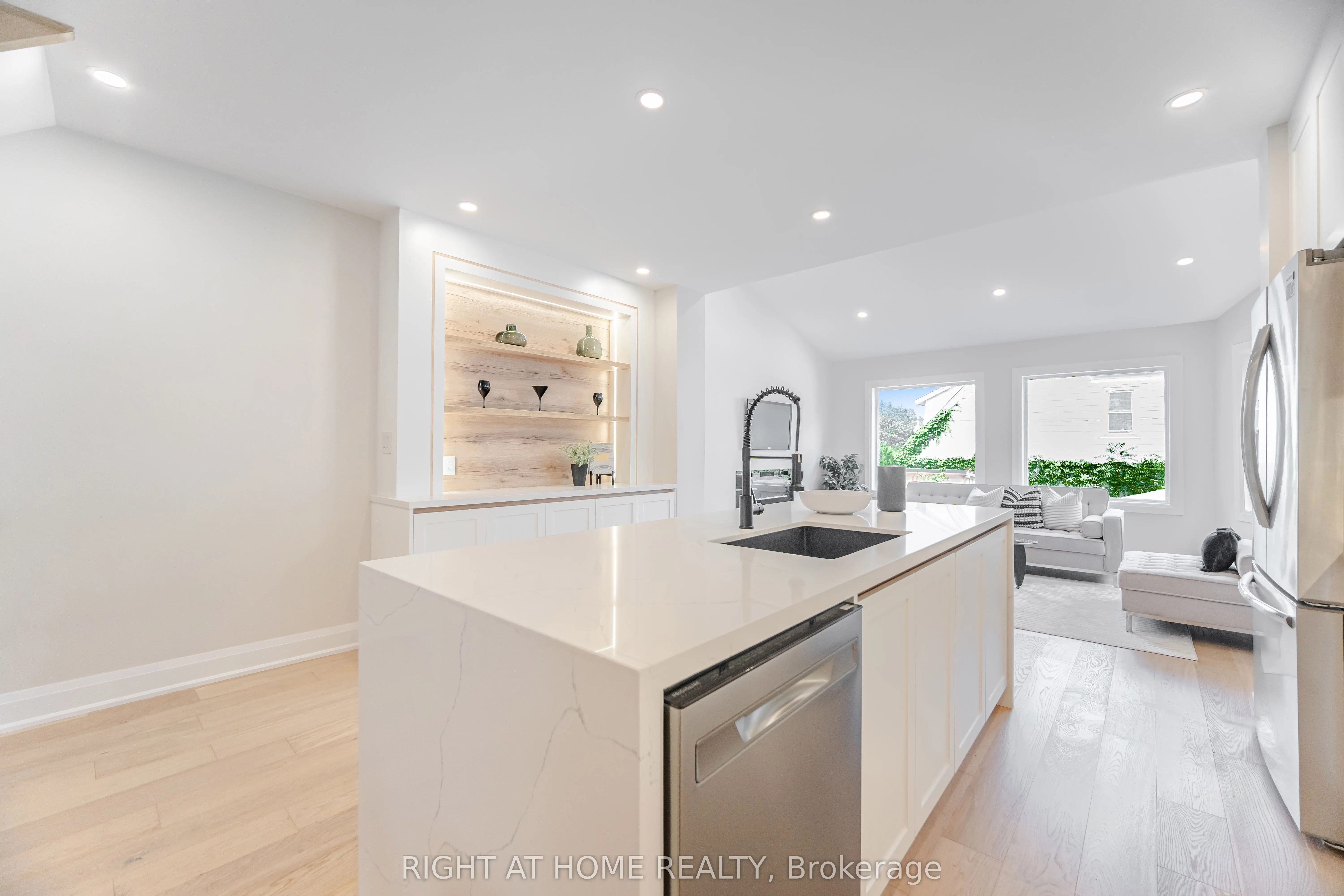 23 Bowmore Road