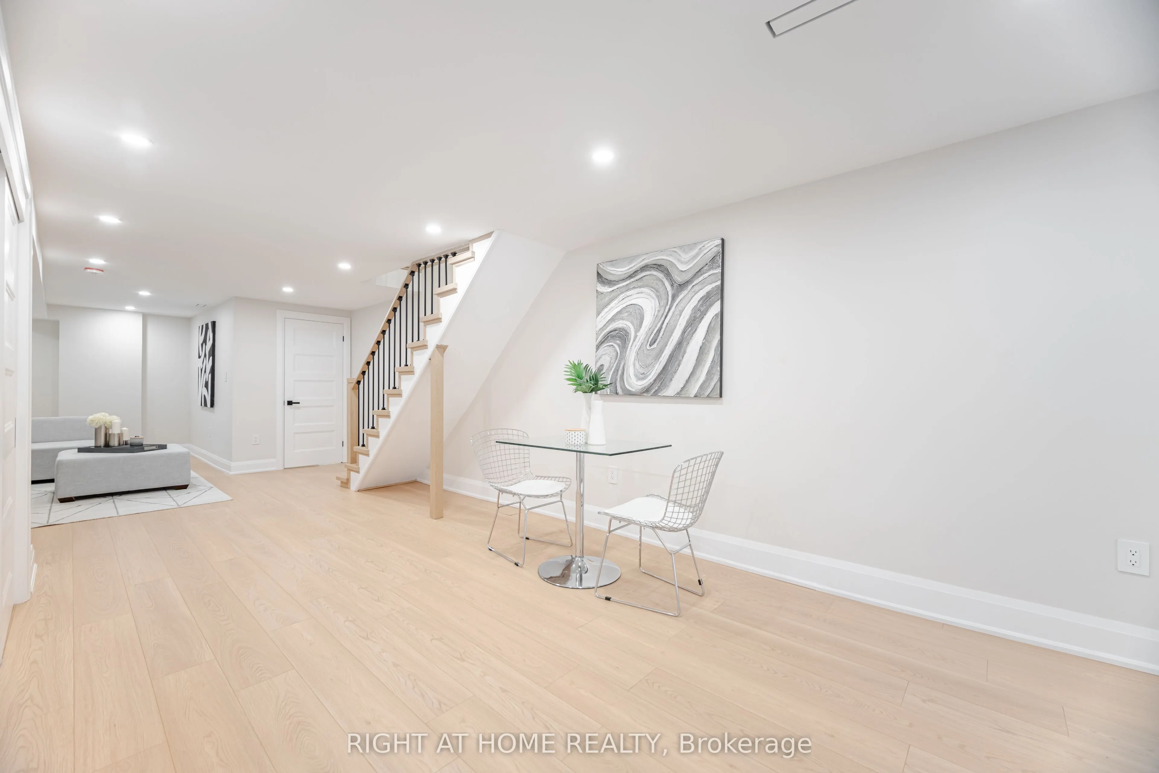 23 Bowmore Road
