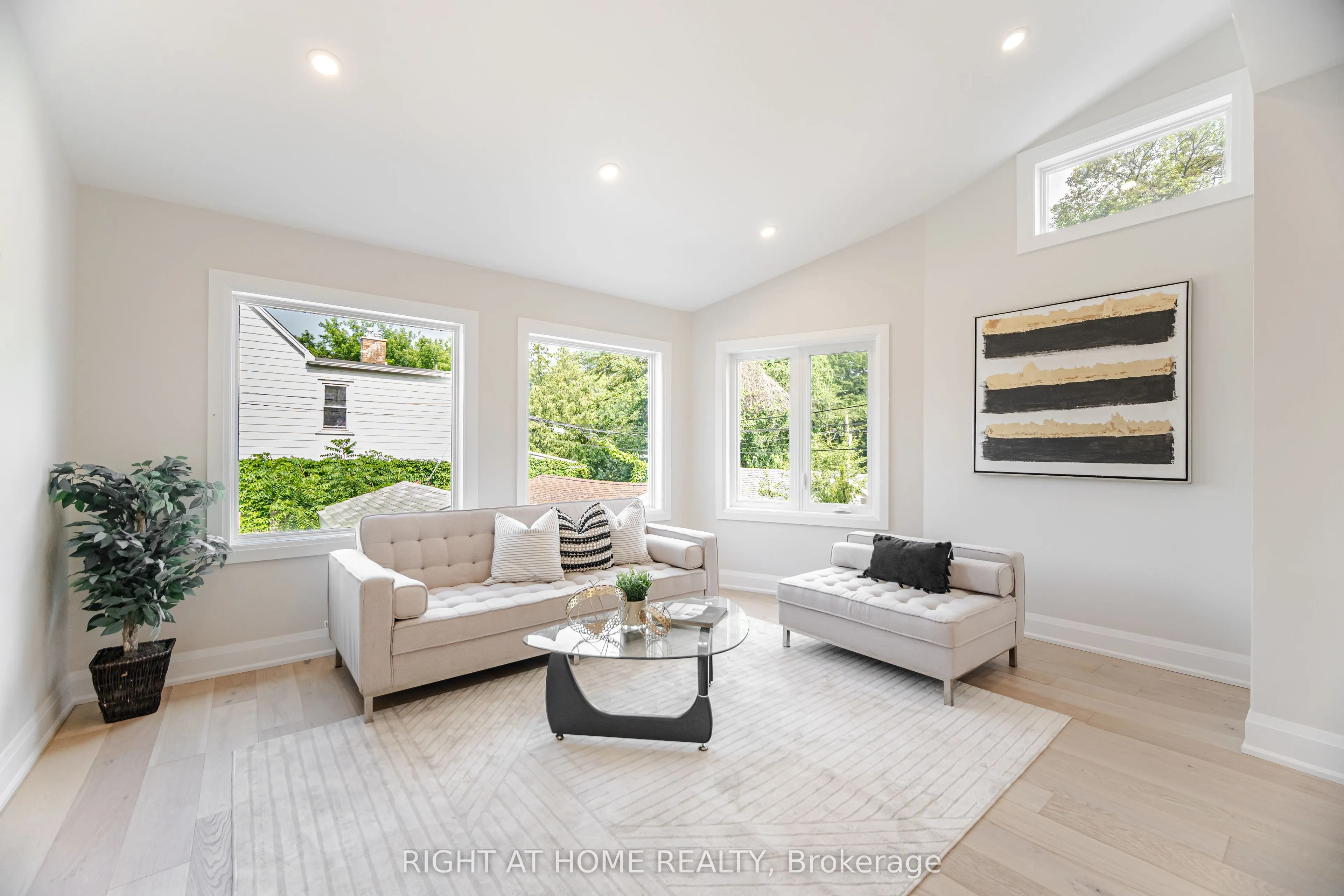 23 Bowmore Road