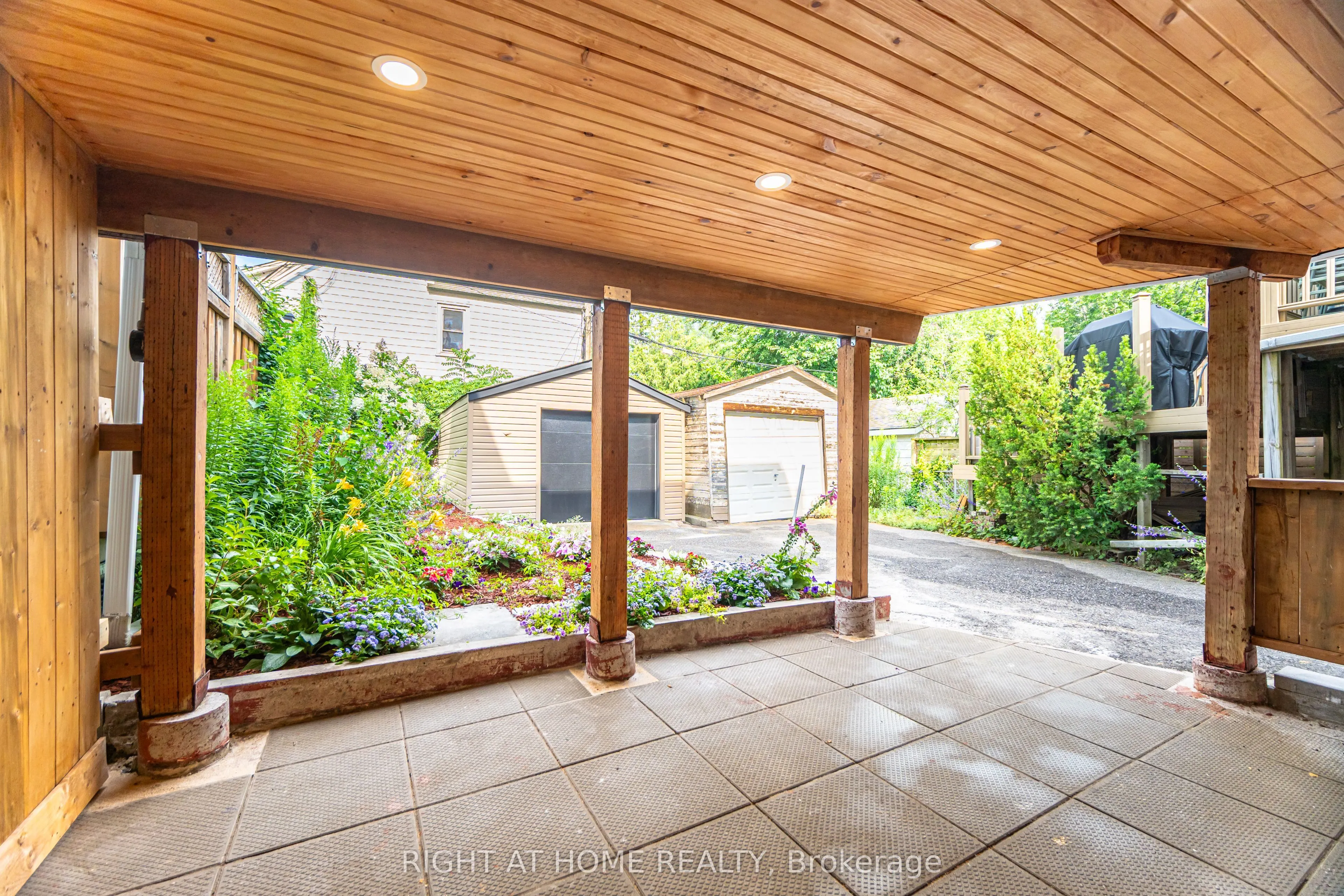 23 Bowmore Road